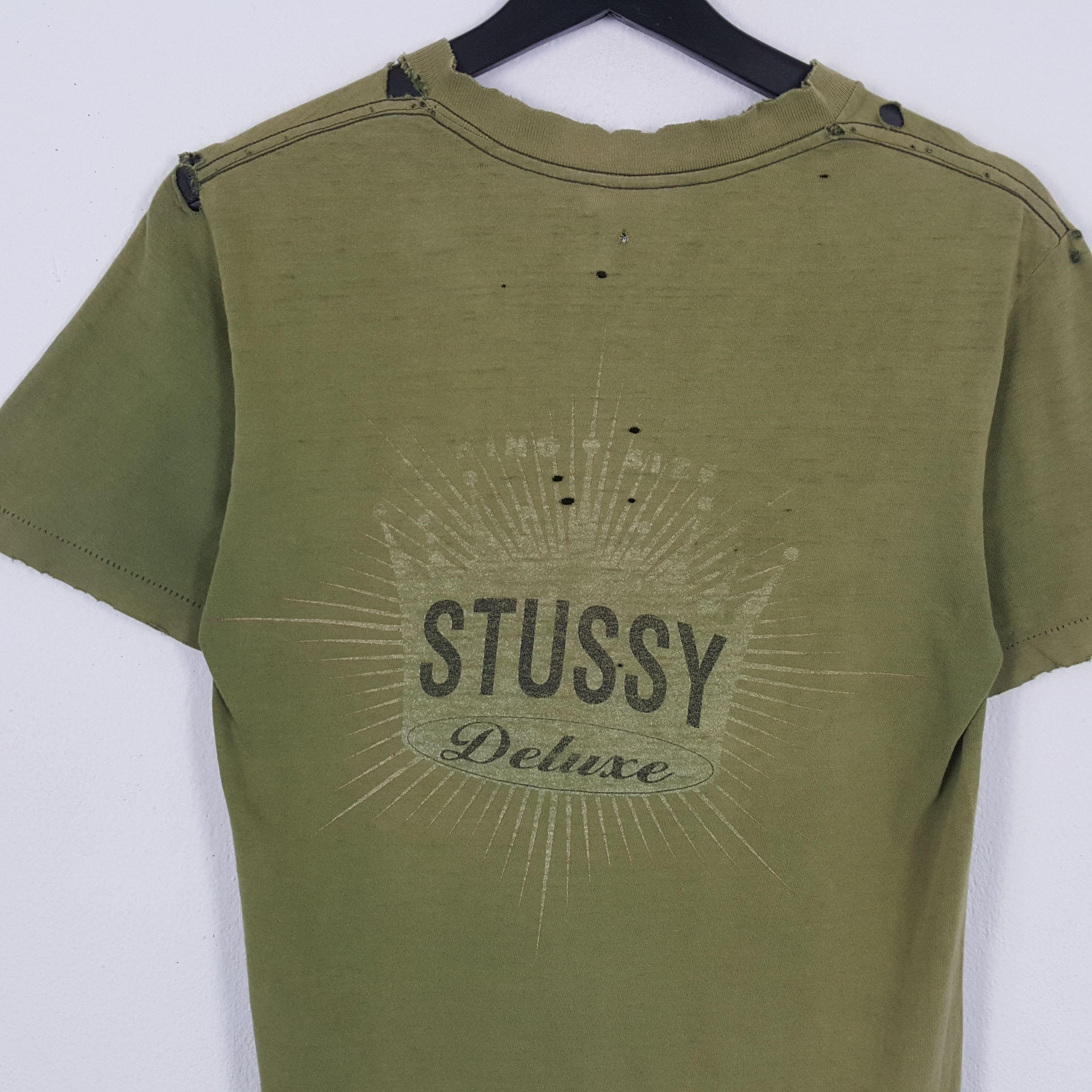 Stussy STUSSY DELUXE Vintage Streetwear Style Distressed Tshirt Size US S / EU 44-46 / 1 - 2 Thumbnail