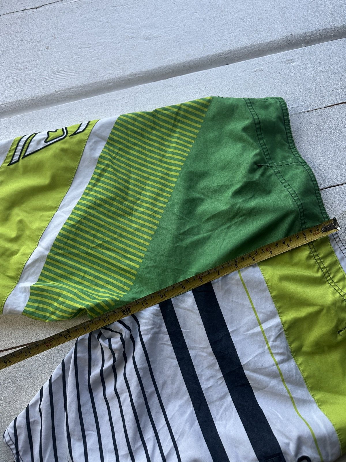 Quiksilver 🚨Vintage Quiksilver Shorts Big Logo Y2K Style 90s Surfing Size US 34 / EU 50 - 16 Thumbnail