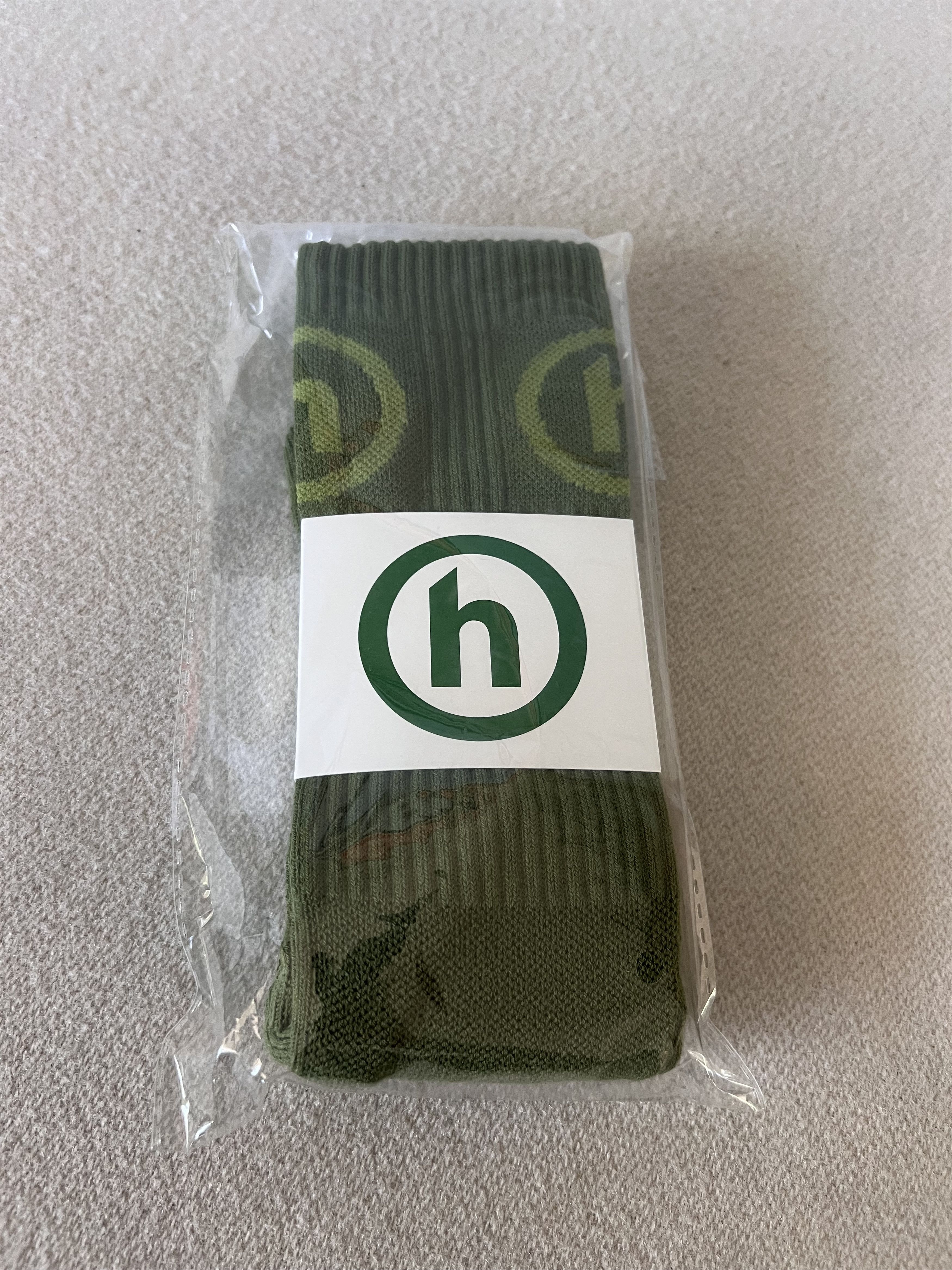 HIDDEN Hidden NY H Logo Socks in Olive Green Size ONE SIZE - 2 Thumbnail