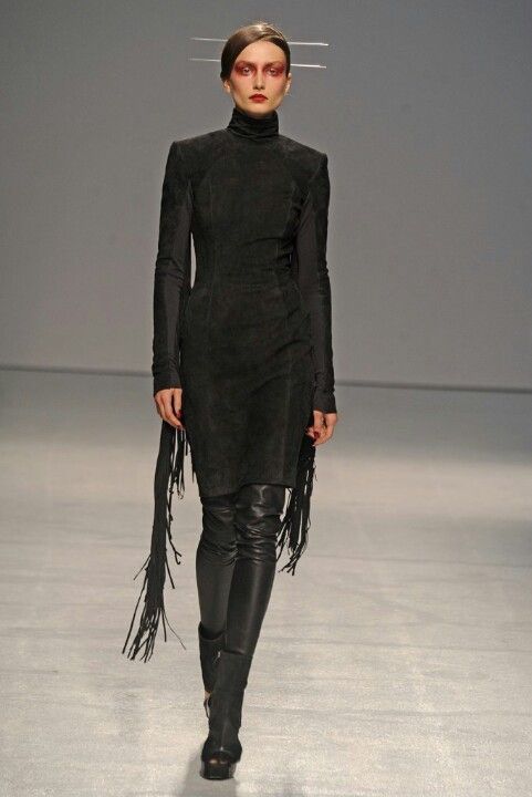 Gareth Pugh Gareth Pugh Suede Dress Size XS / US 0-2 / IT 36-38 - 2 Thumbnail