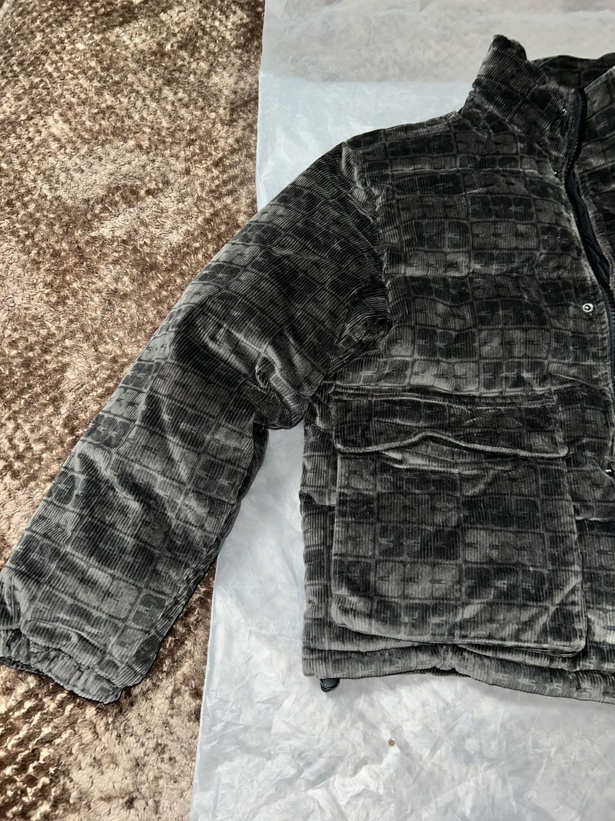 Half Evil HALF EVIL - 333 PUFFER (BLACK/GREY) LARGE Size US L / EU 52-54 / 3 - 7 Thumbnail