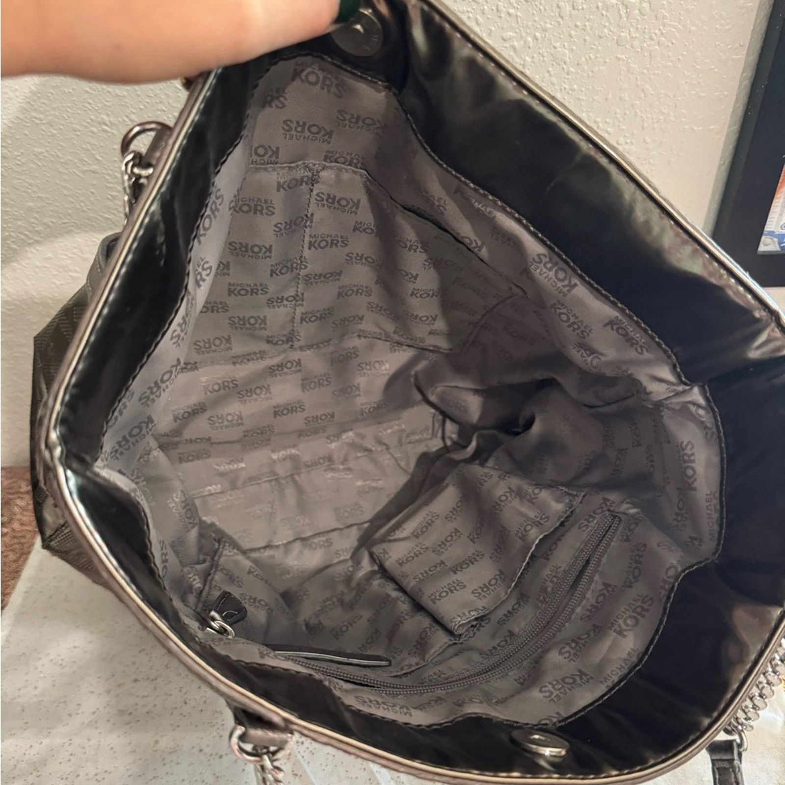Michael Kors MICHAEL KORS 🩶 Monogrammed Metallic Tote with Silver Chains Size ONE SIZE - 11 Thumbnail