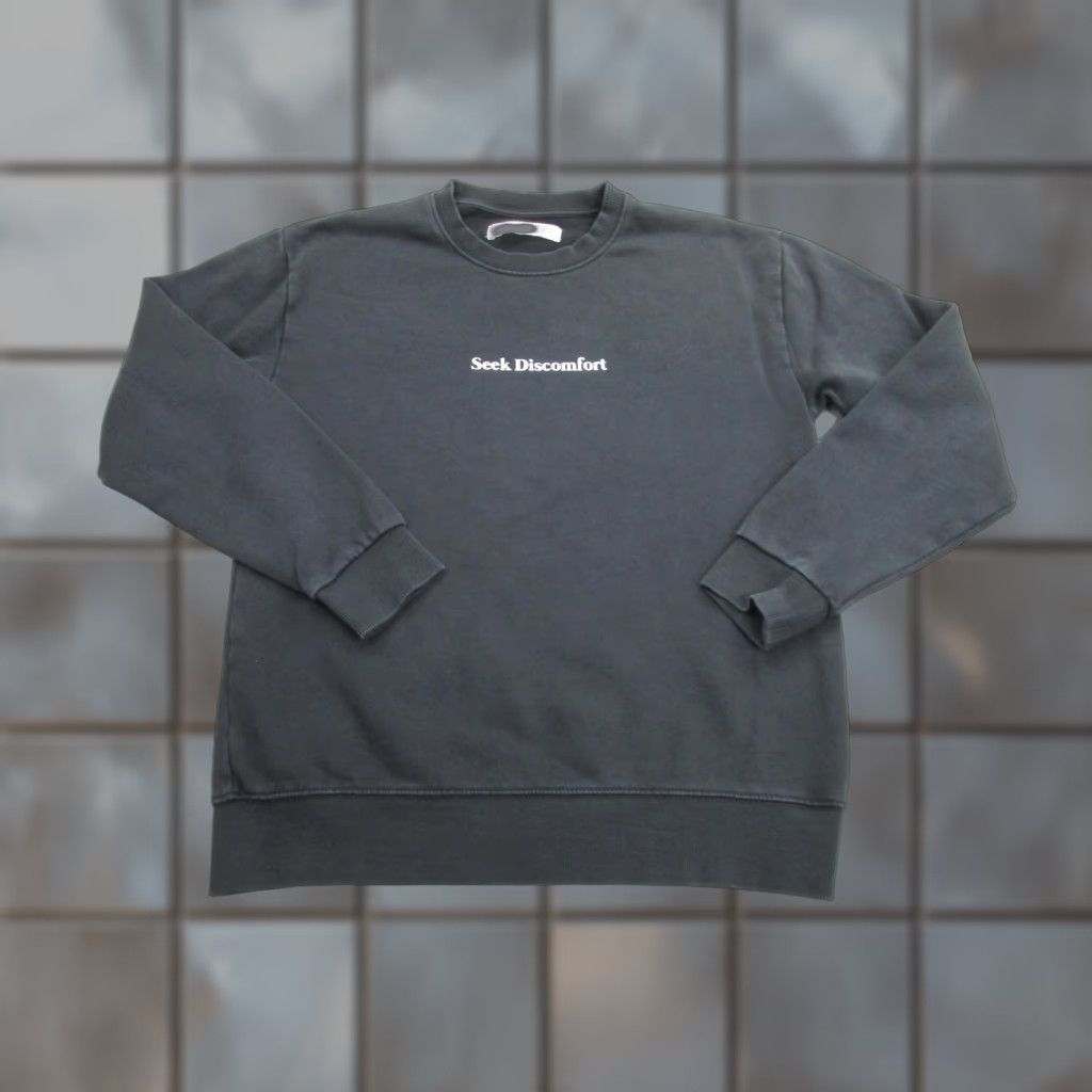 SEEK DISCOMFORT Sweatshirt Mens Small Black Pullover Organic Cotton Crewneck Graphic Print Logo 90s Quotes