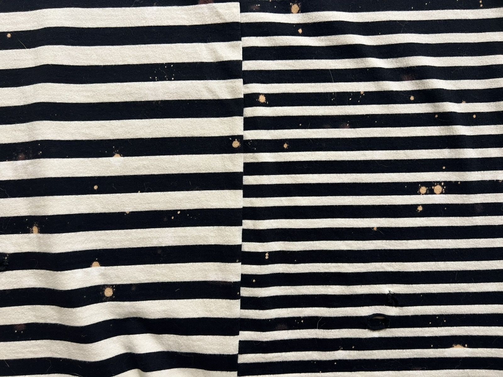 Off-White Off White black white distressed long sleeve Size US XL / EU 56 / 4 - 8 Thumbnail