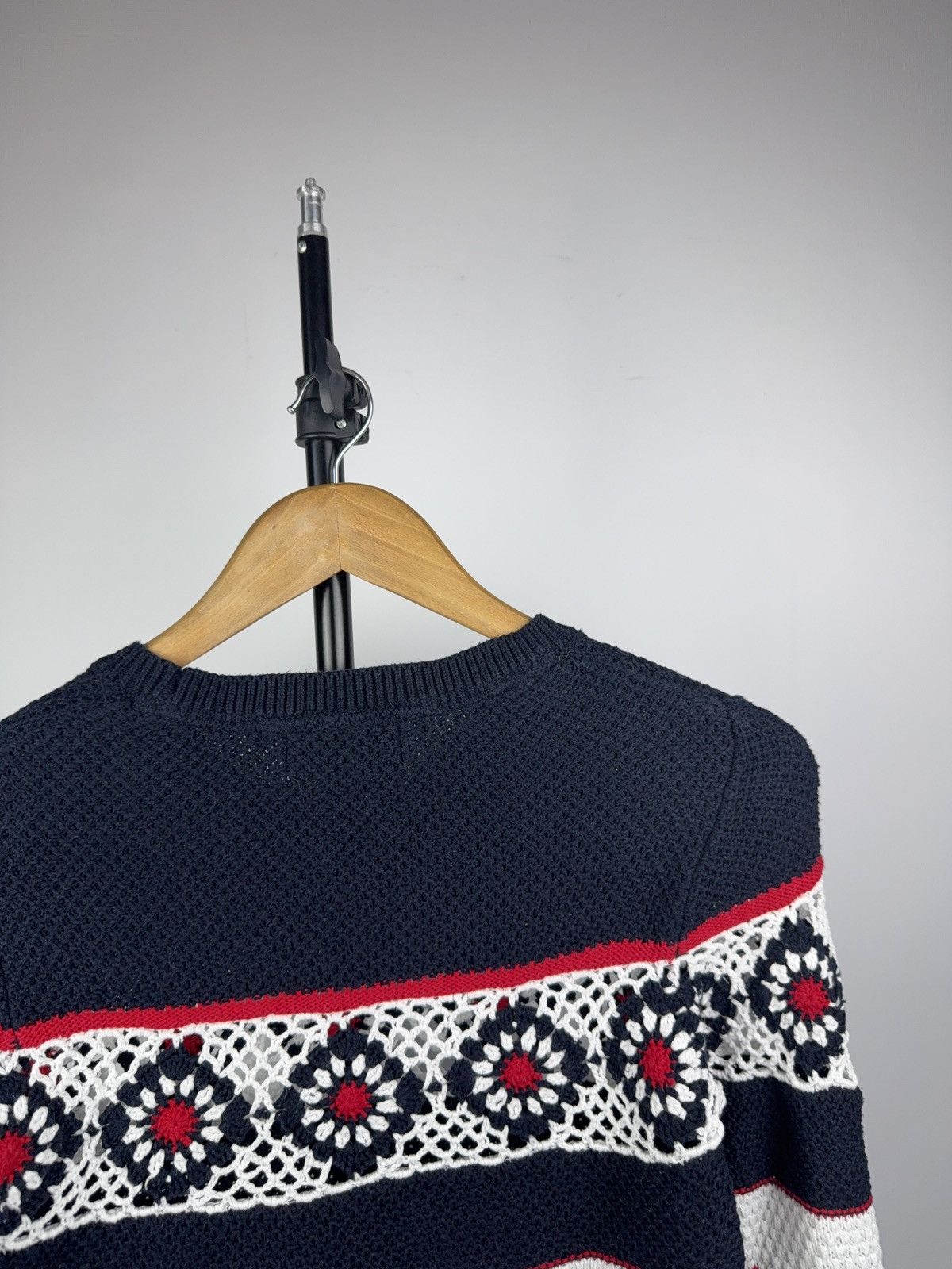 Desigual Avant Garde Y2K Desigual Crochet Floral Striped Knit Sweater Size S / US 4 / IT 40 - 11 Thumbnail