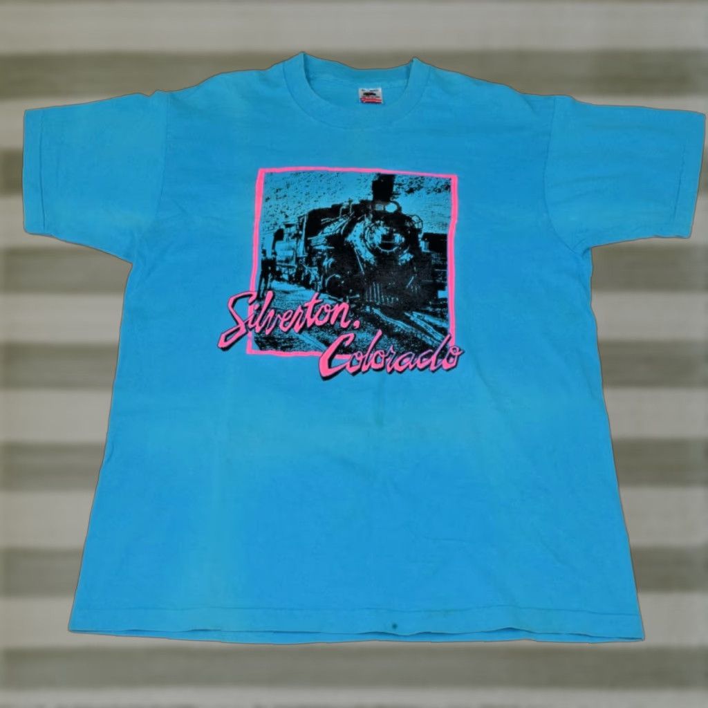 VINTAGE Fruit of the Loom T-Shirt XL Men Blue 1990s Graphic Tee Short Sleeve Football/Sportswear Style Silverton Colorado Train