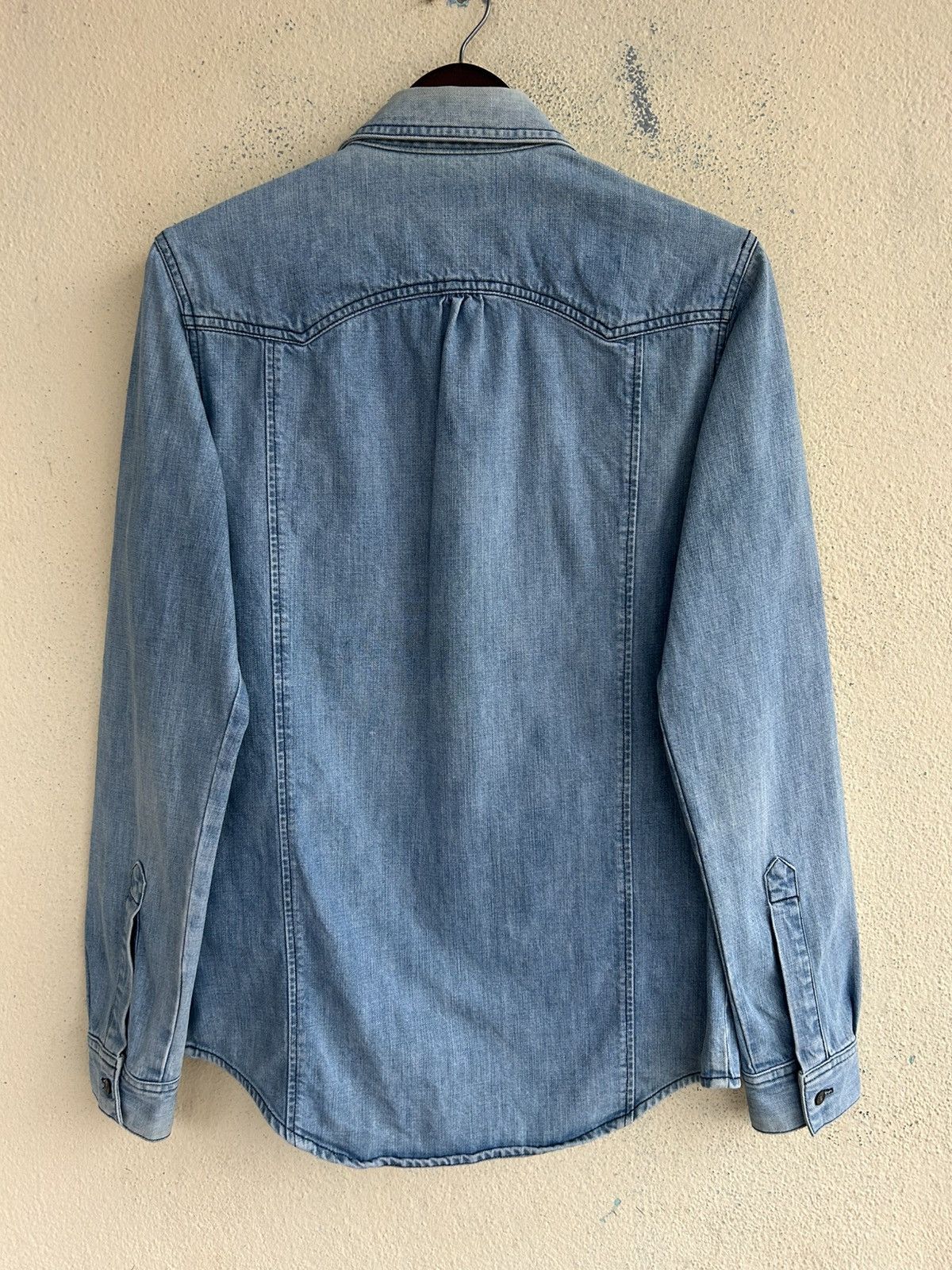 A.P.C. A.P.C Buttons Up Denim Shirt Size US S / EU 44-46 / 1 - 2 Thumbnail