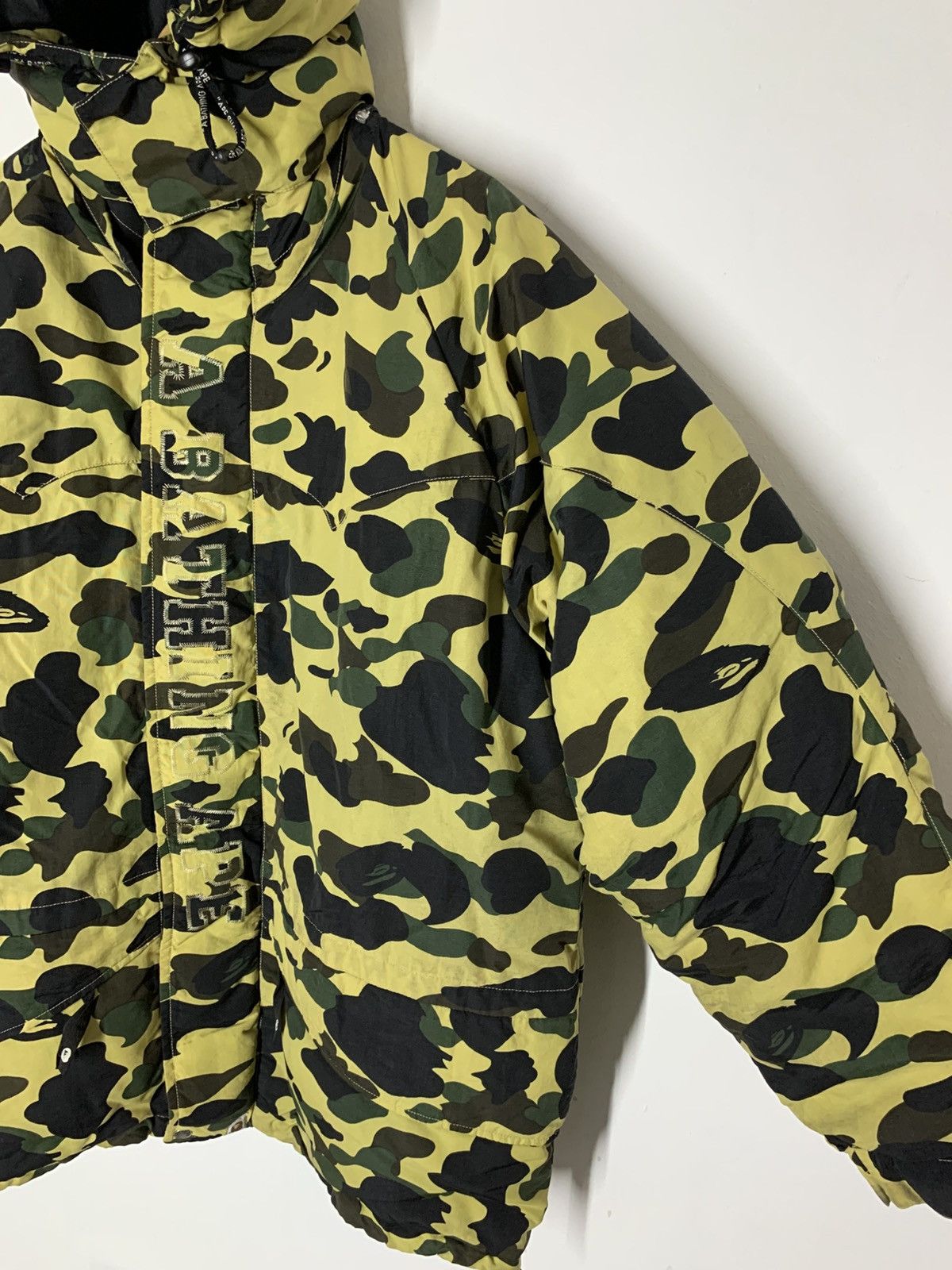 Bape Vintage BAPE 1st Camo Snowboard Puffer Down Jacket Size US L / EU 52-54 / 3 - 10 Thumbnail