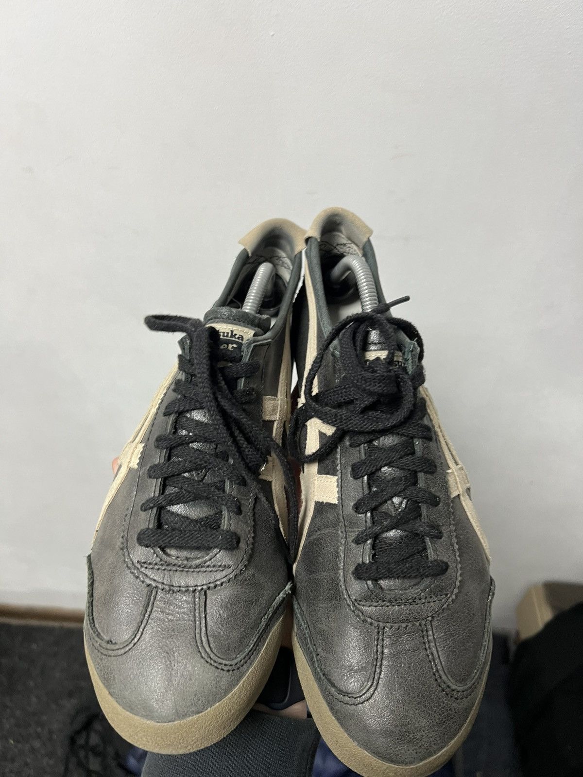 Asics Vintage Asics Onitsuka Tiger Brown Low Top Sneakers Size US 9 / EU 42 - 5 Thumbnail