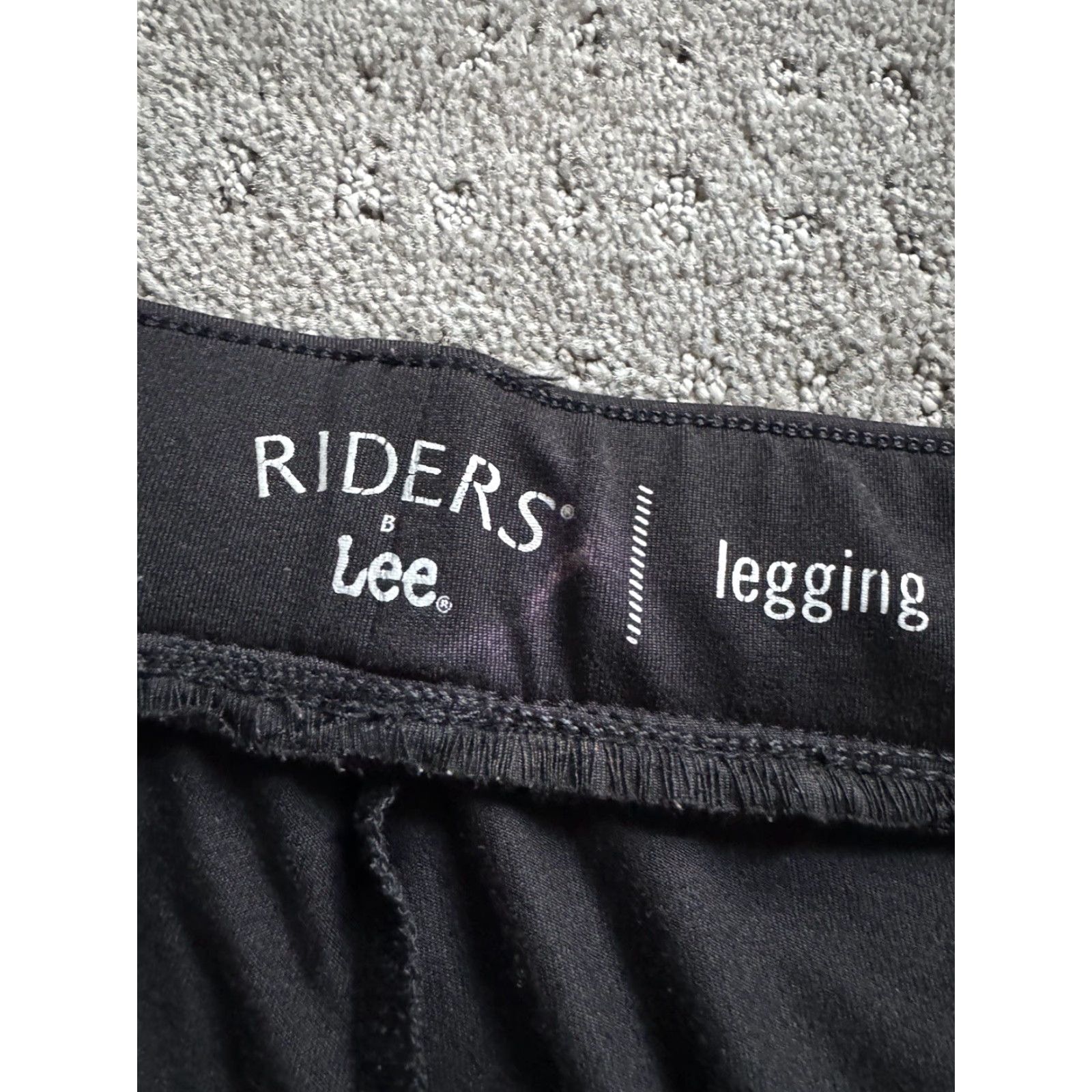 Lee LEE Riders Leggings pull on XL Black Women's Jegging Stretch 100% Polyester Spandex Slim Sit High Rise Inseam 30in Size 40" / US 18 - 4 Thumbnail