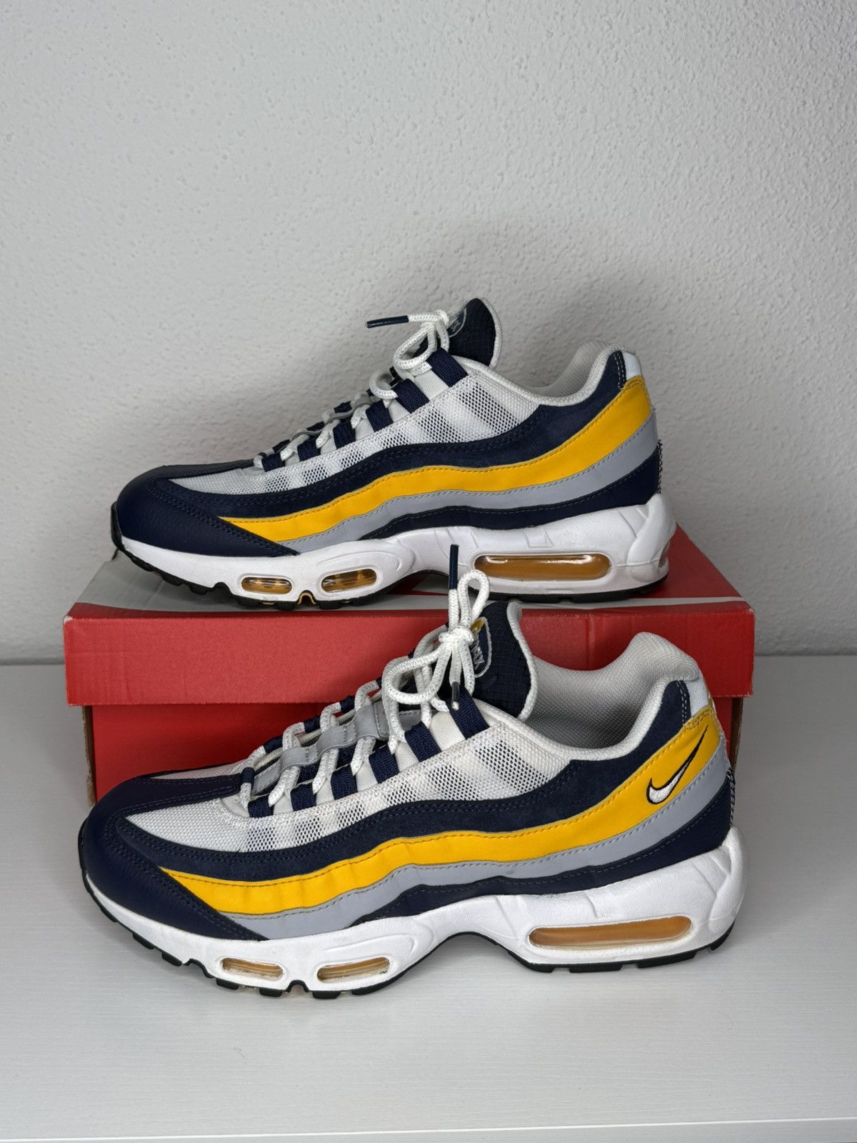 Nike Nike Air Max 95 Michigan Size US 8.5 / EU 41-42 - 6 Thumbnail