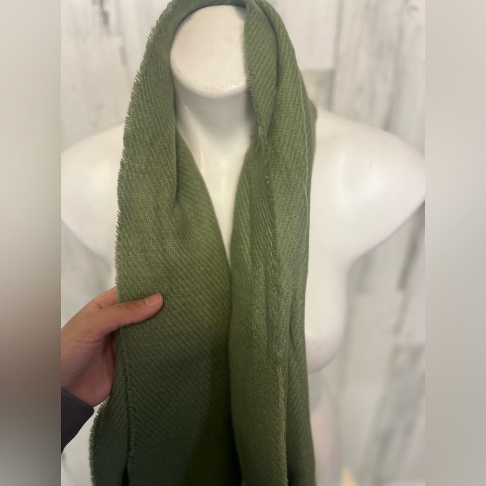 Steve Madden Steve Madden Olive Green Oversized Fringe Scarf – Soft Acryl Size ONE SIZE - 2 Thumbnail
