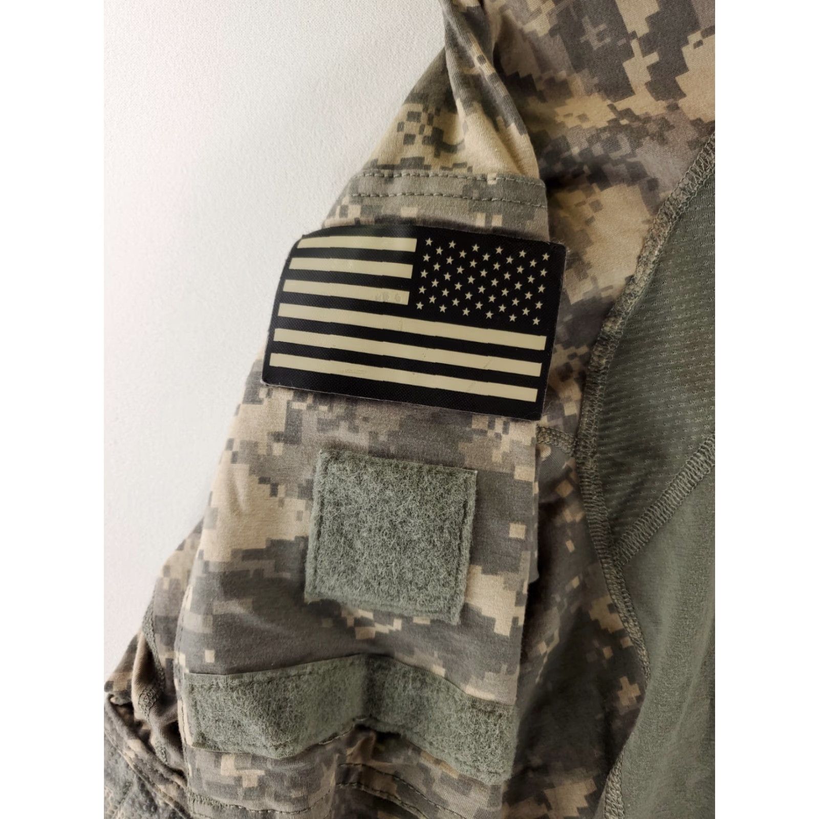Vintage Massif US Military Army Combat Shirt Digital Camo Green Army Strong Mens L Size US L / EU 52-54 / 3 - 4 Thumbnail