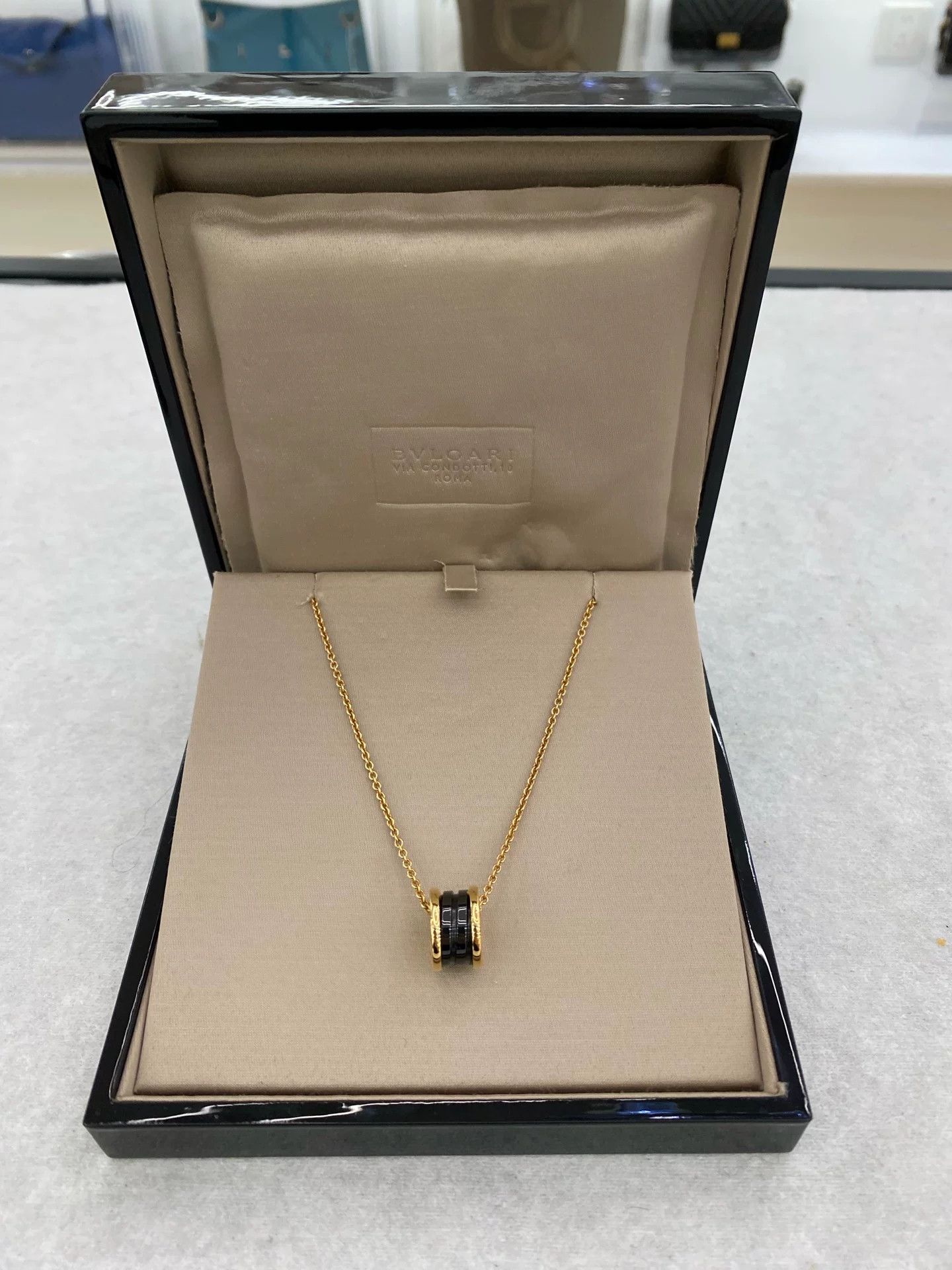 Bvlgari Bulgari Black Ceramic Rose Gold 18k Spring Size ONE SIZE - 1 Thumbnail