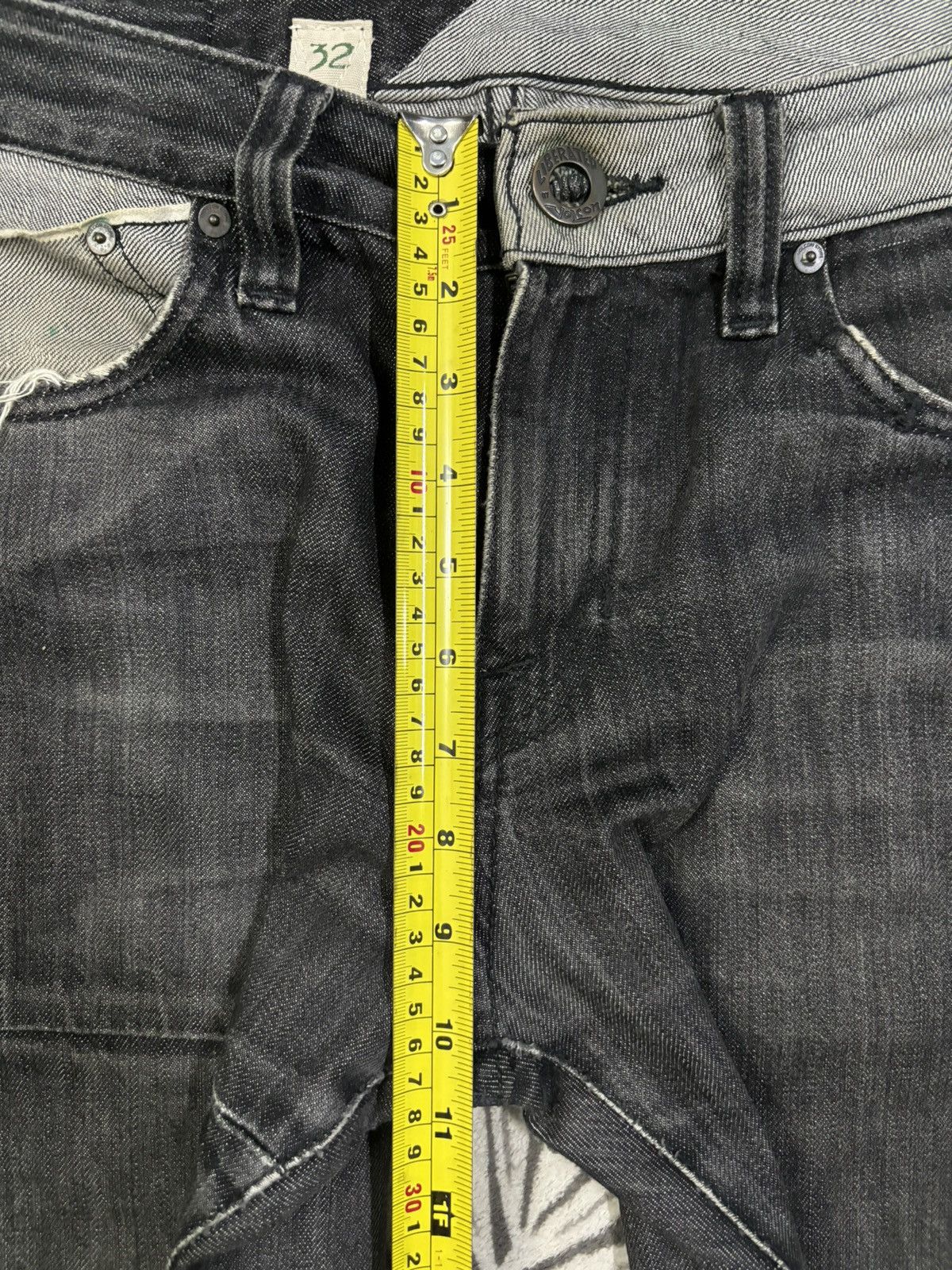 Volcom Vintage Volcom Selvedge Faded Regular Straight Ripped Jeans Size US 32 / EU 48 - 20 Thumbnail