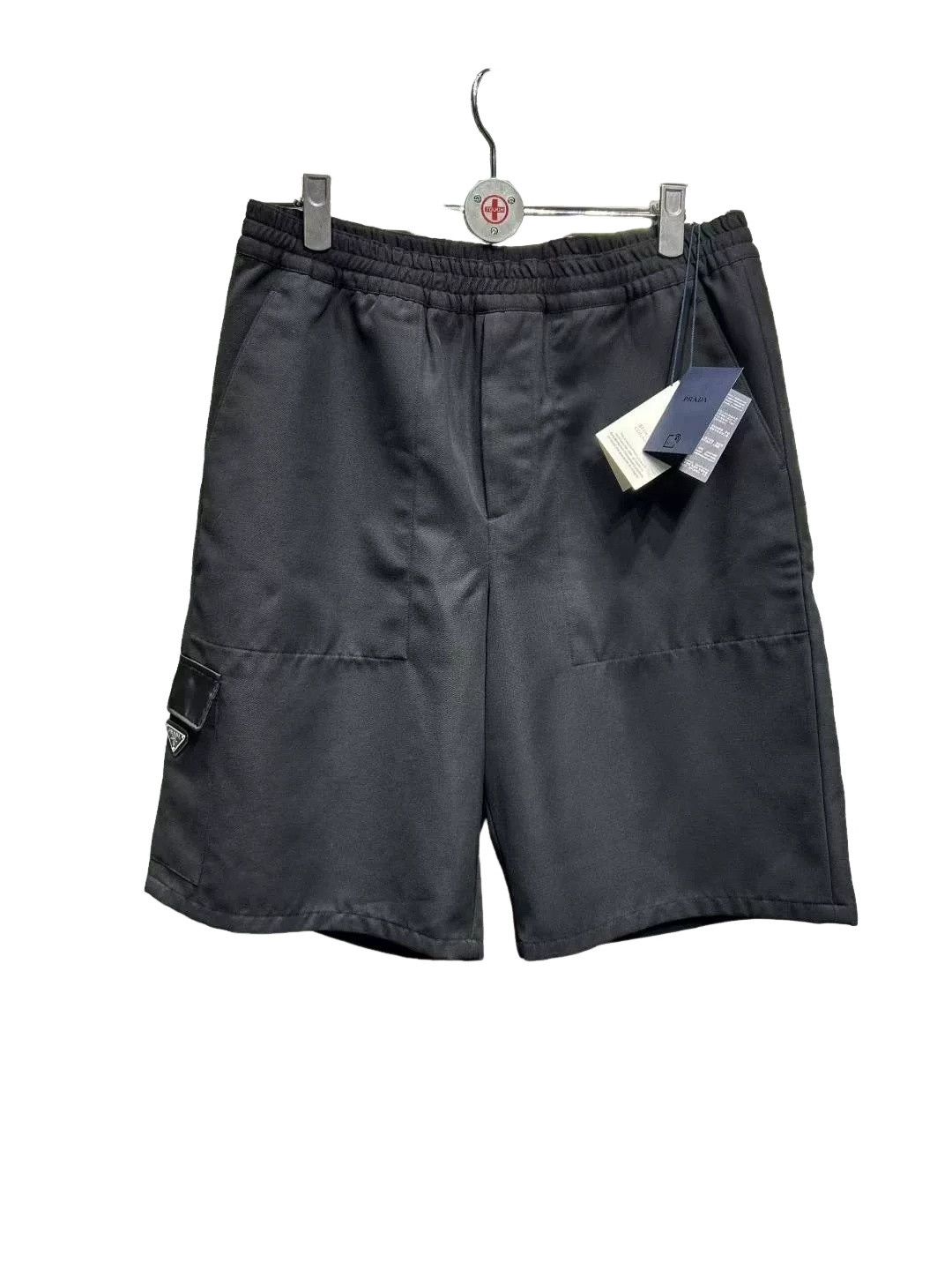 Prada Prada Triangle Logo Pocket Shorts L Size US 34 / EU 50 - 1 Thumbnail