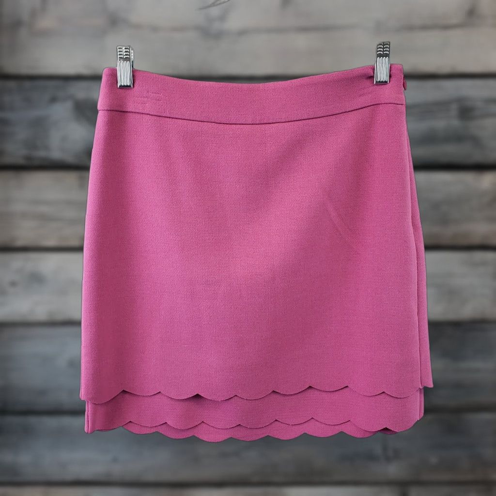 Loft VINTAGE LOFT Ann Taylor LOFT Womens Skirt Sz 2 Solid Pink Scallop Hem Side Zip Short Pencil Womens Size 26" / US 2 / IT 38 - 1 Thumbnail