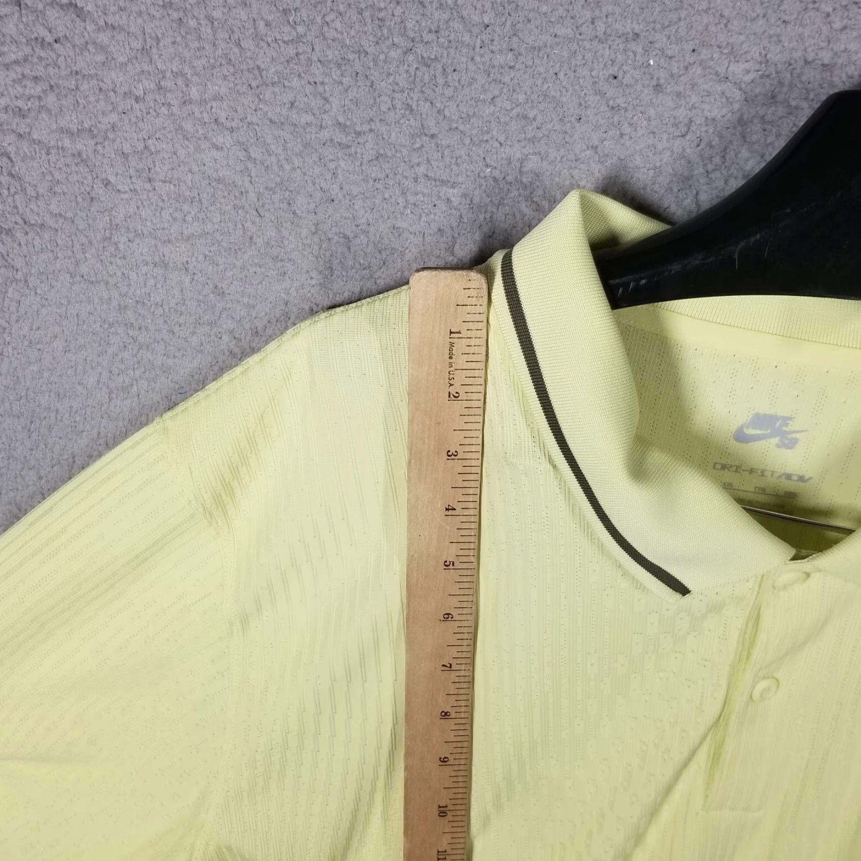 Nike NIKE SB Dri-FIT ADV Polo Shirt Short Sleeve Men XXL Pale Yellow Golf FZ7005-751 Size US XXL / EU 58 / 5 - 5 Thumbnail