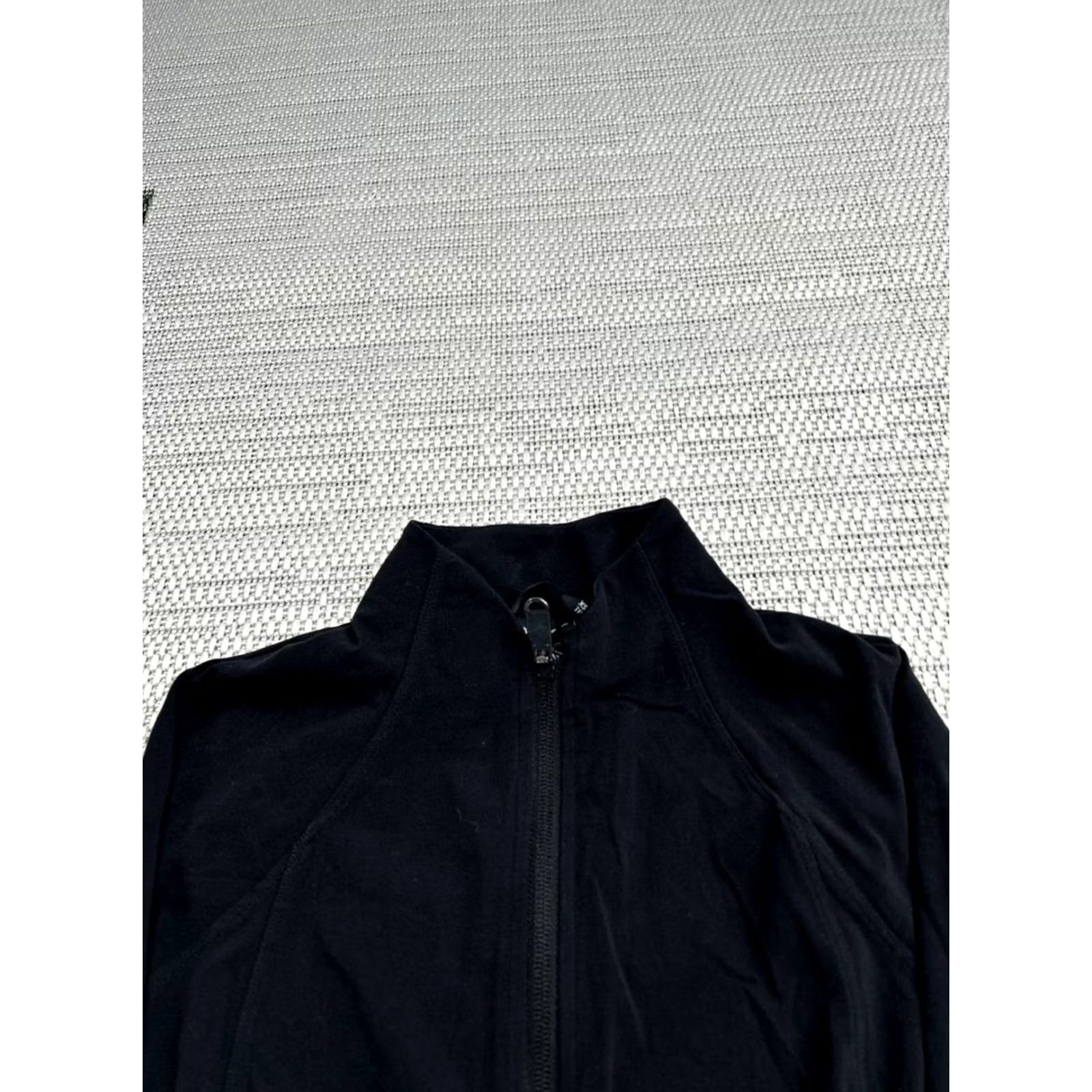 Athleta Athleta Jacket Womens XS Black Salutation Nylon Stretch Quick Drying Full Zip Size XS / US 0-2 / IT 36-38 - 3 Thumbnail