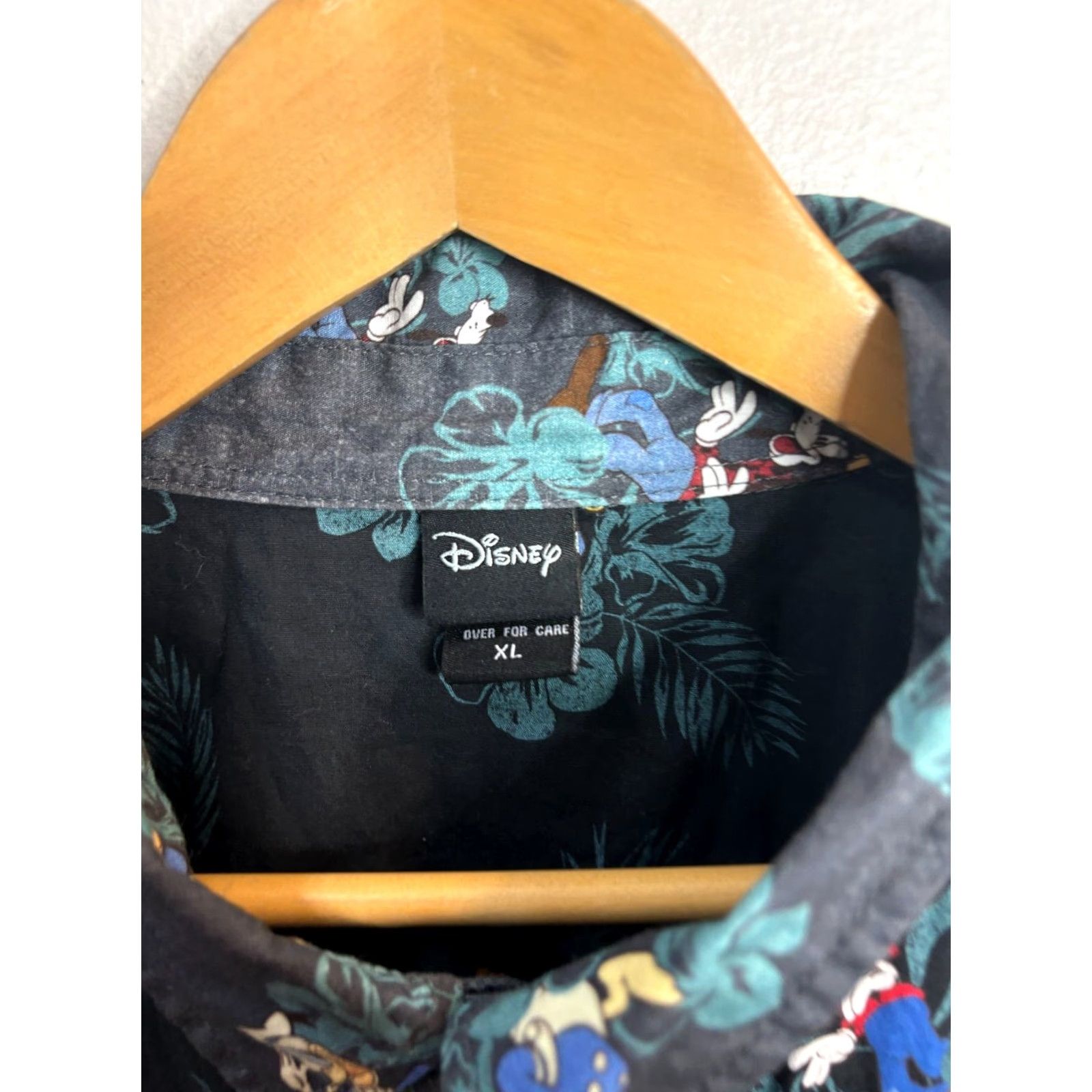 Disney Disney Shirt Button-Up Camp Character Hawaiian Golf Mens XL Blue Short Sleeve Button-Front Vintage: No 8/10 2153 Size US XL / EU 56 / 4 - 3 Thumbnail