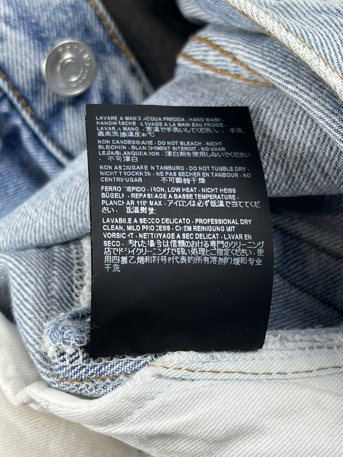Balenciaga FW18 Balenciaga Heelbite Distressed Bootcut Denim Jeans Size US 30 / EU 46 - 11 Thumbnail