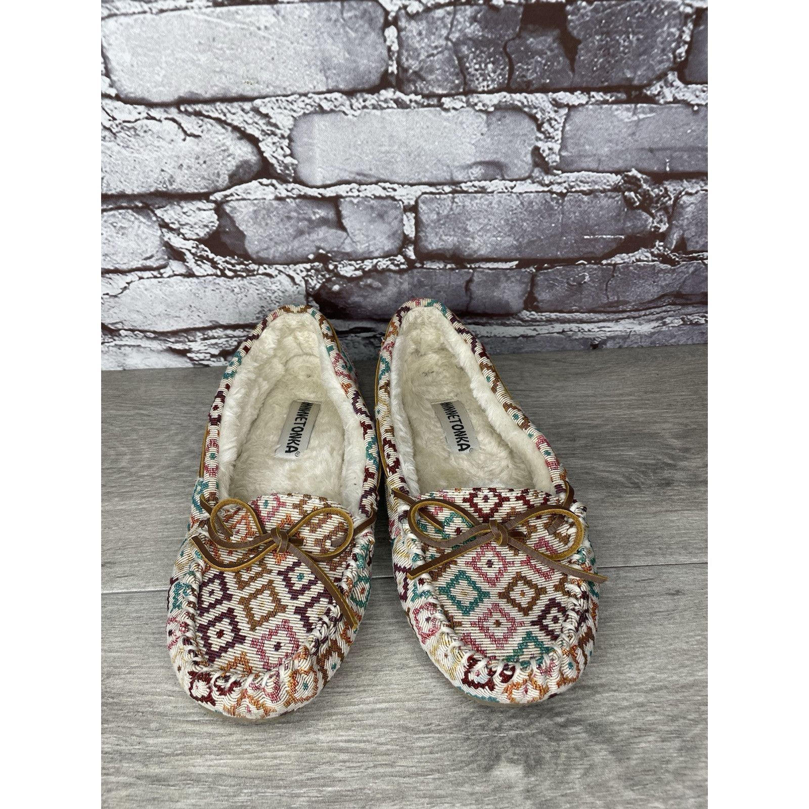 Minnetonka Minnetonka Sally Moccasins Cream Aztec Southwest Faux Fur Li Size US 10 / IT 40 - 7 Thumbnail