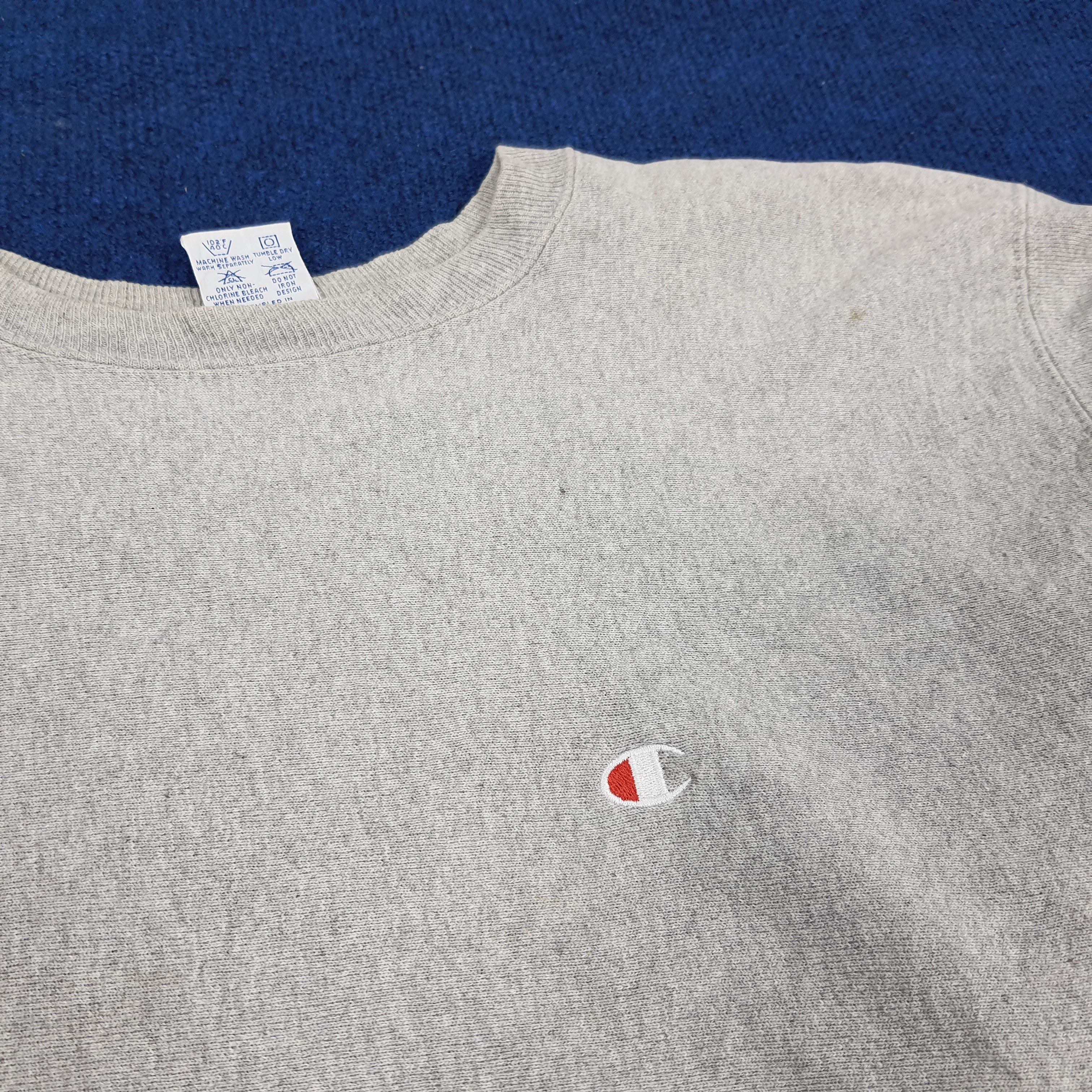 Champion × Vintage Vintage Champion Small Logo Sweatshirts Size US S / EU 44-46 / 1 - 2 Thumbnail