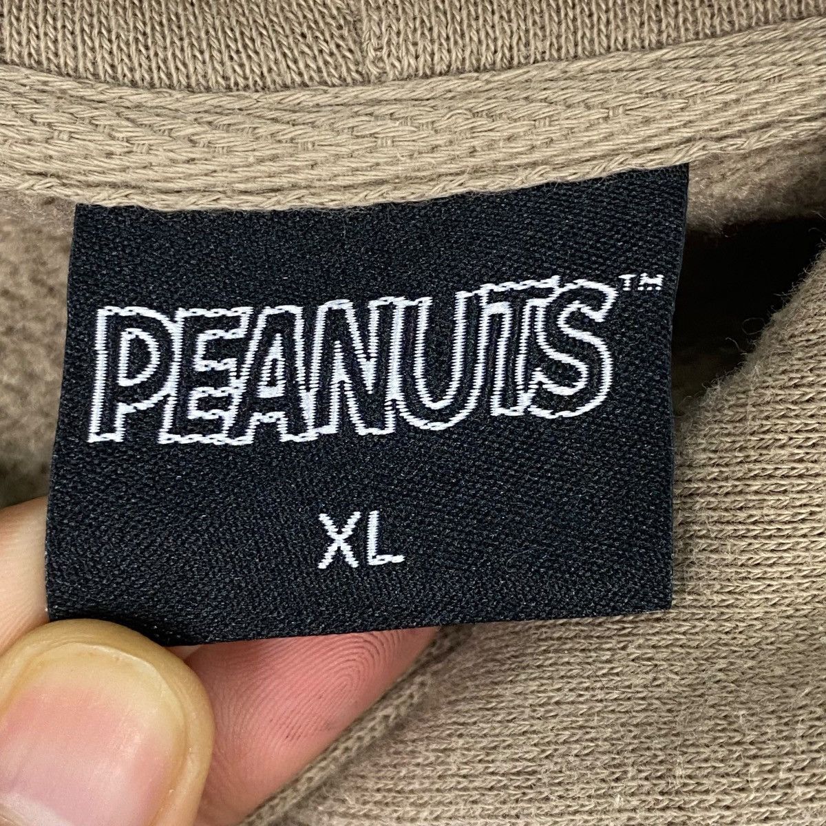 Vintage Vintage Peanuts Snoooy Hoodie Sweater Brown Big Logo Size XL Size US XL / EU 56 / 4 - 6 Thumbnail
