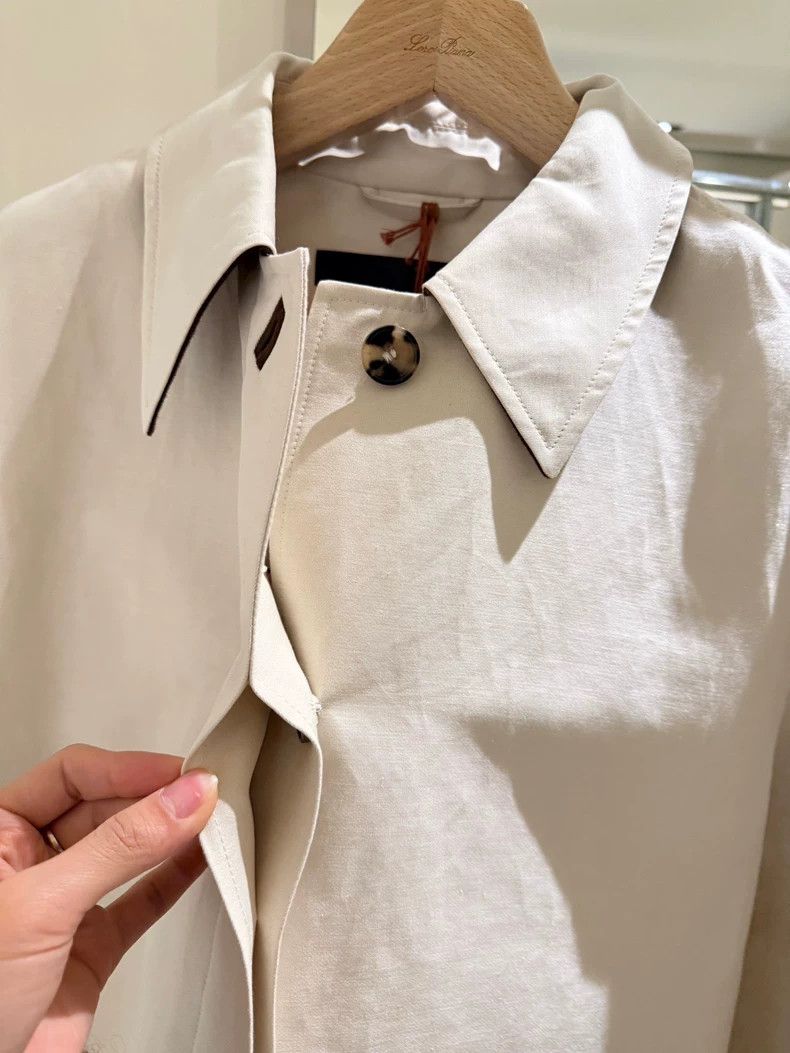 Loro Piana LORO PIANA A woman's waterproof trench coat with a turned- Size M / US 6-8 / IT 42-44 - 4 Thumbnail