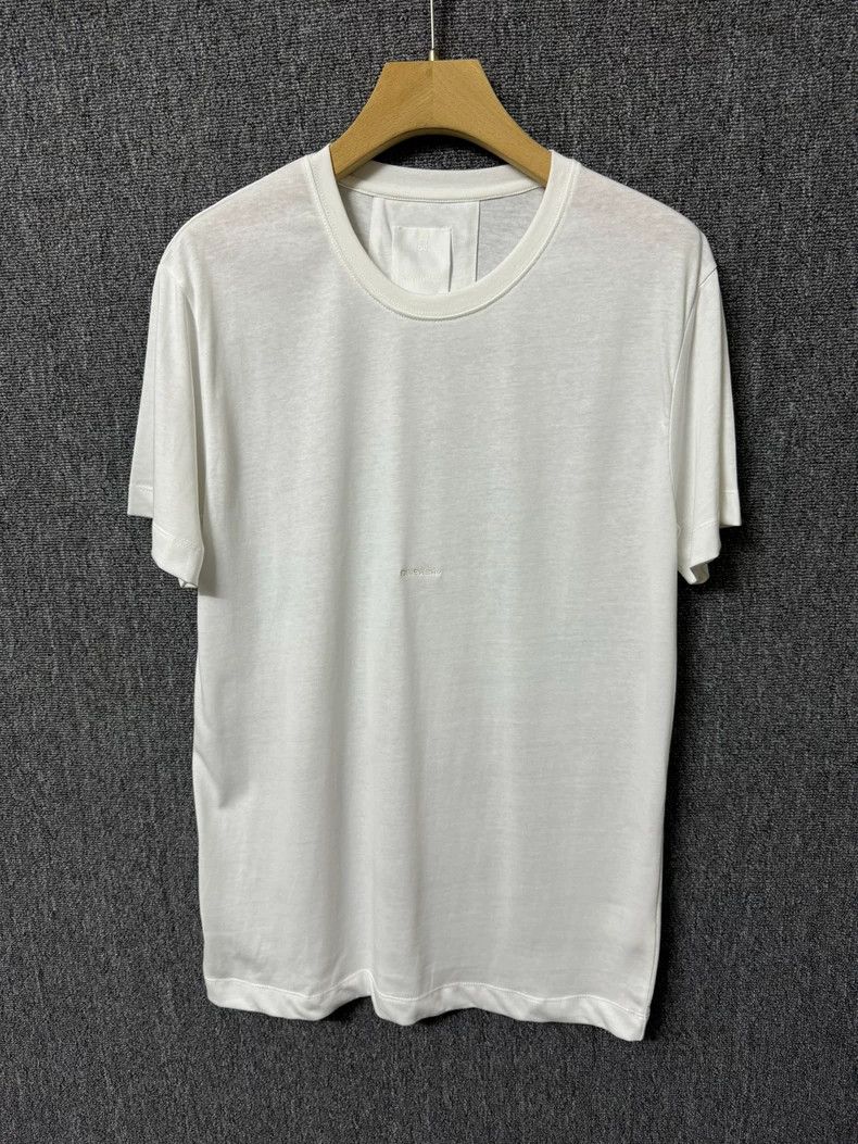 Givenchy Givenchy Classic Logo Letter Embroidery Casual White Short Size US L / EU 52-54 / 3 - 1 Thumbnail