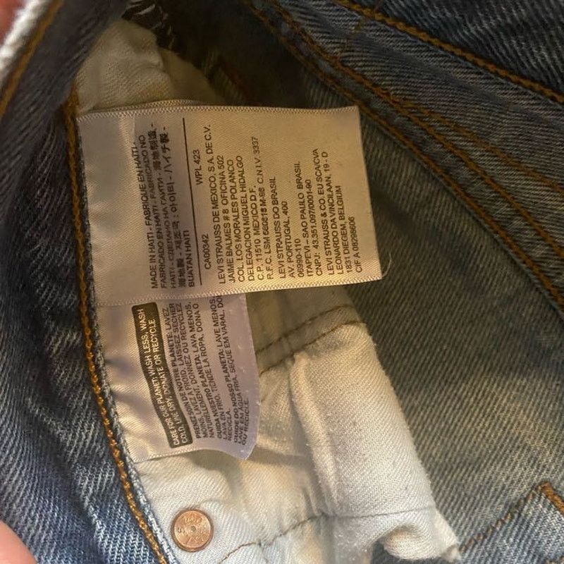 Levi's Worn and Loved Levi's 501 Mid Wash Jeans Size US 36 / EU 52 - 2 Thumbnail