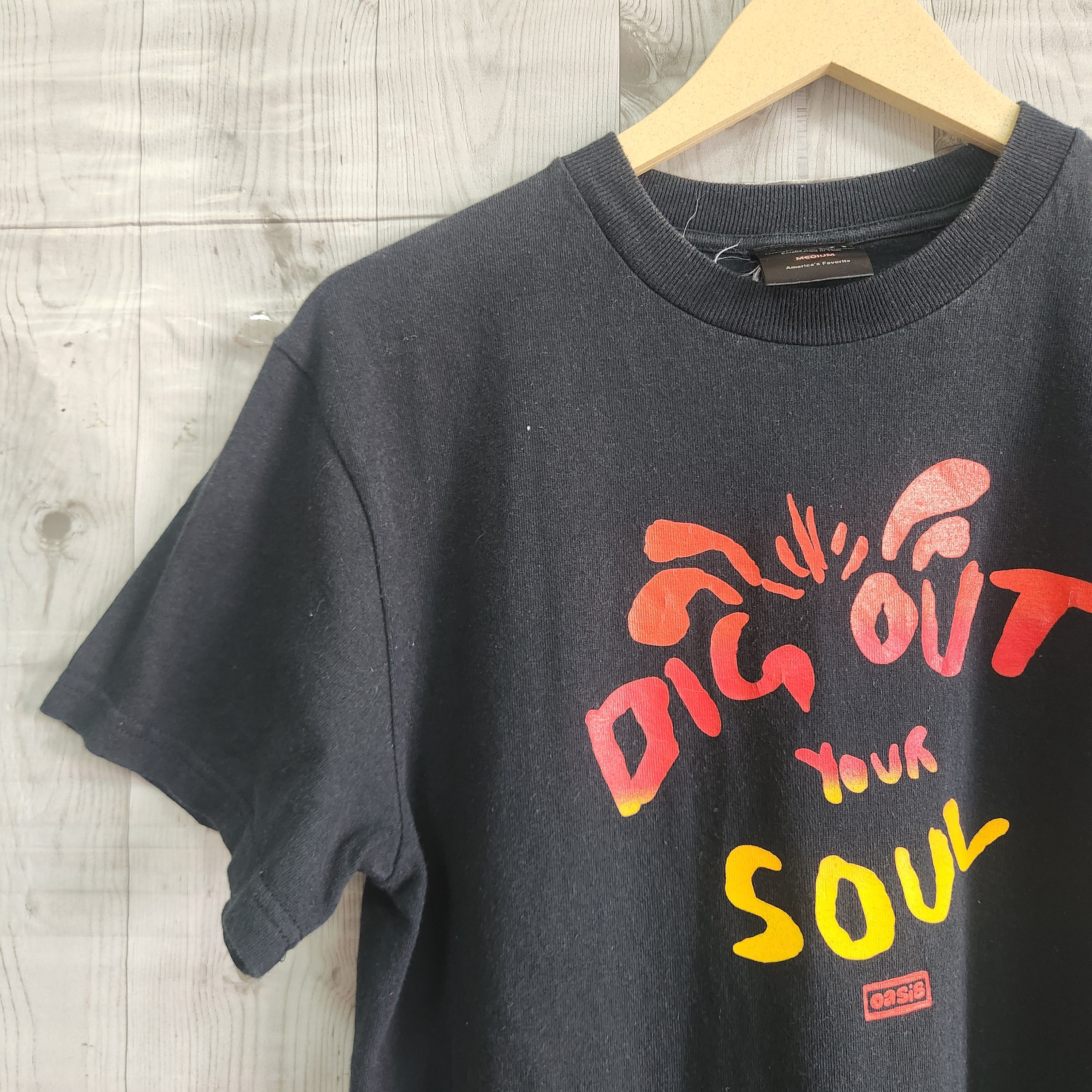 Band Tees Vintage OASIS Dig Out Your Soul TShirt Size US M / EU 48-50 / 2 - 5 Thumbnail