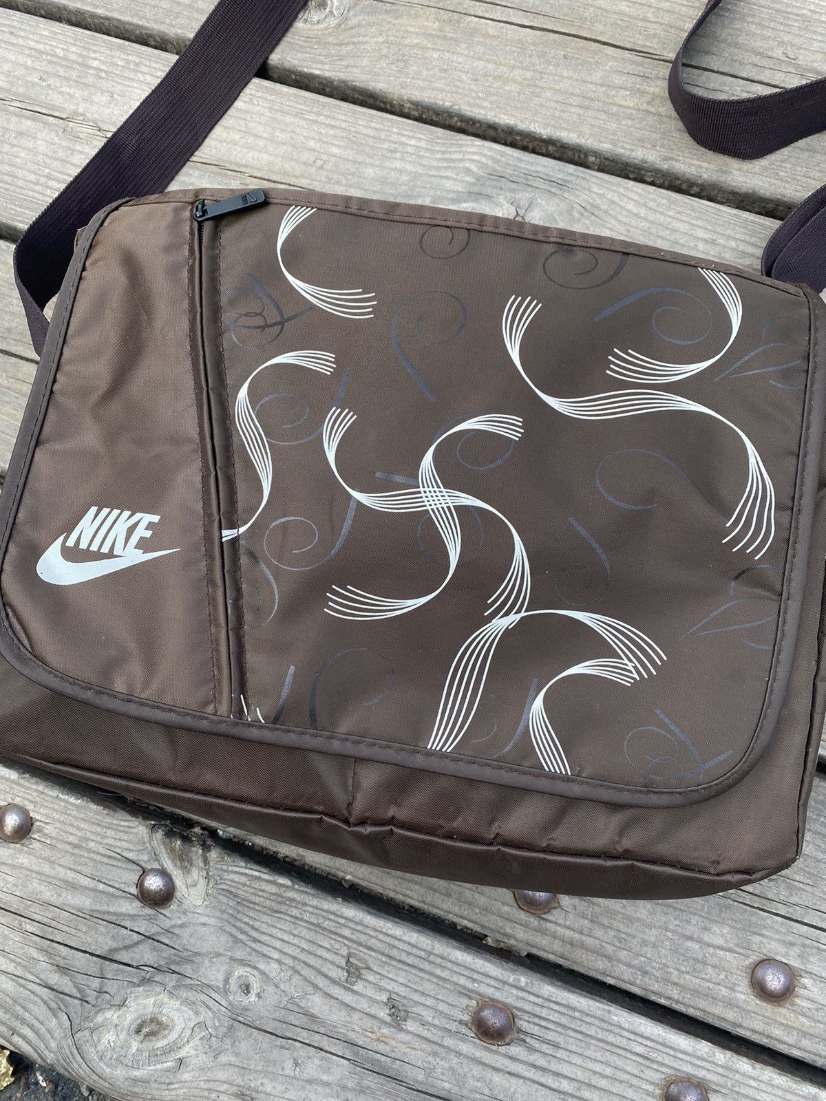 Nike Vintage Gorpcore Nike messenger sling pocket grailsale 🔥 bag Size ONE SIZE - 9 Thumbnail