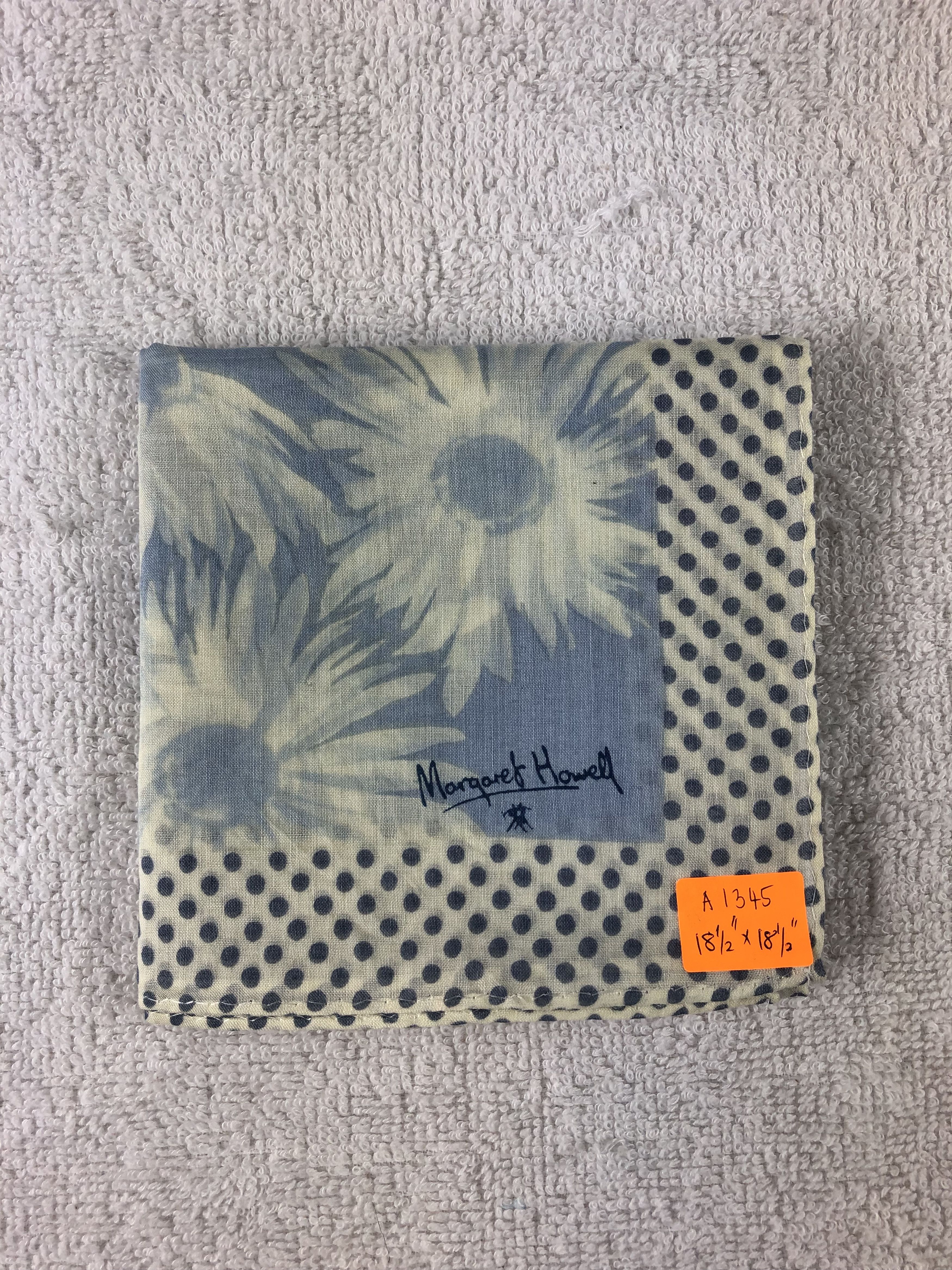 Margaret Howell Margaret Howell Handkerchief / Bandana / Neckerchief Size ONE SIZE - 6 Thumbnail
