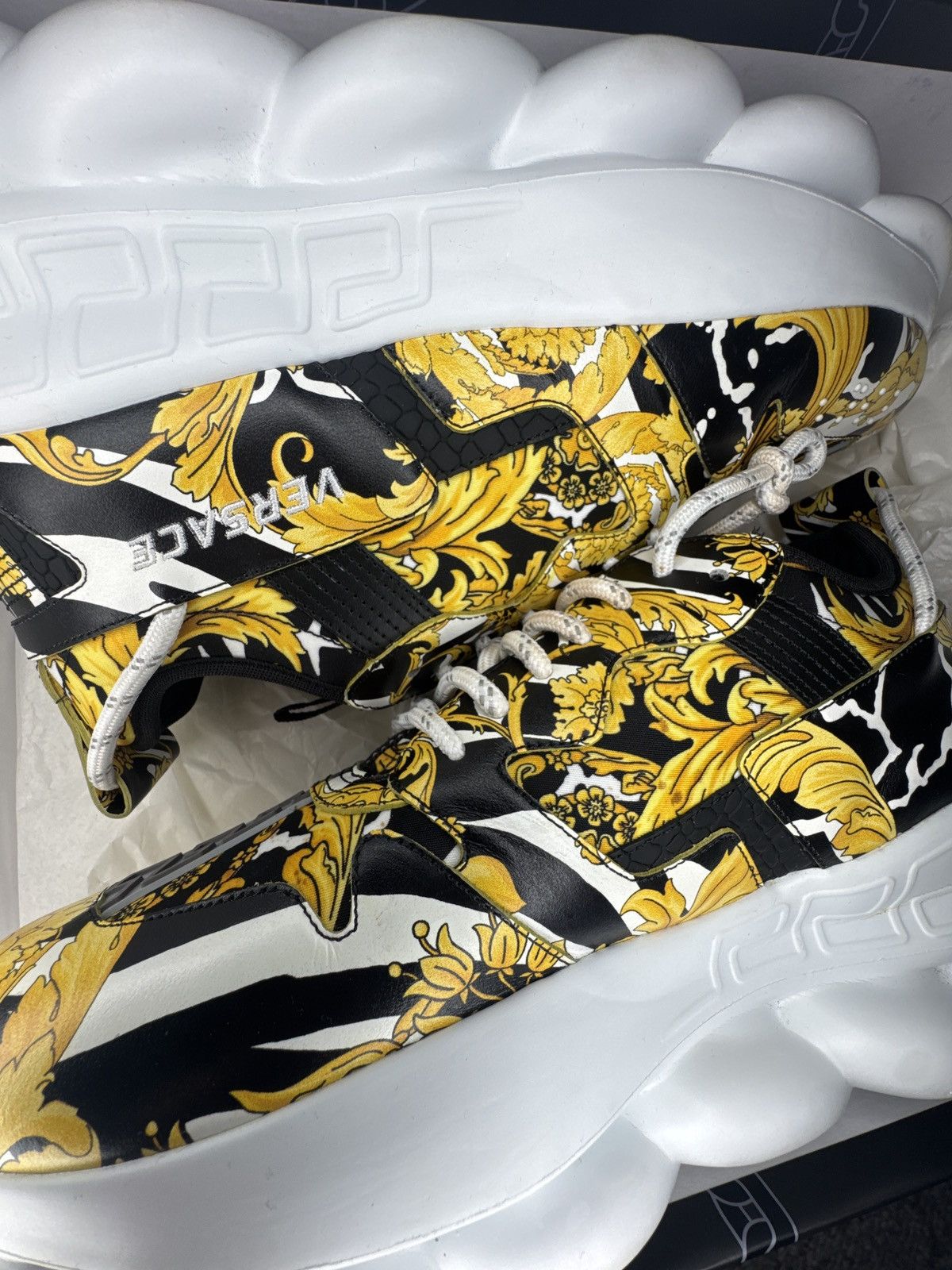 Versace Mens Versace Chain Reaction Black/Gold and White Size 45 Size US 10 / EU 43 - 2 Thumbnail