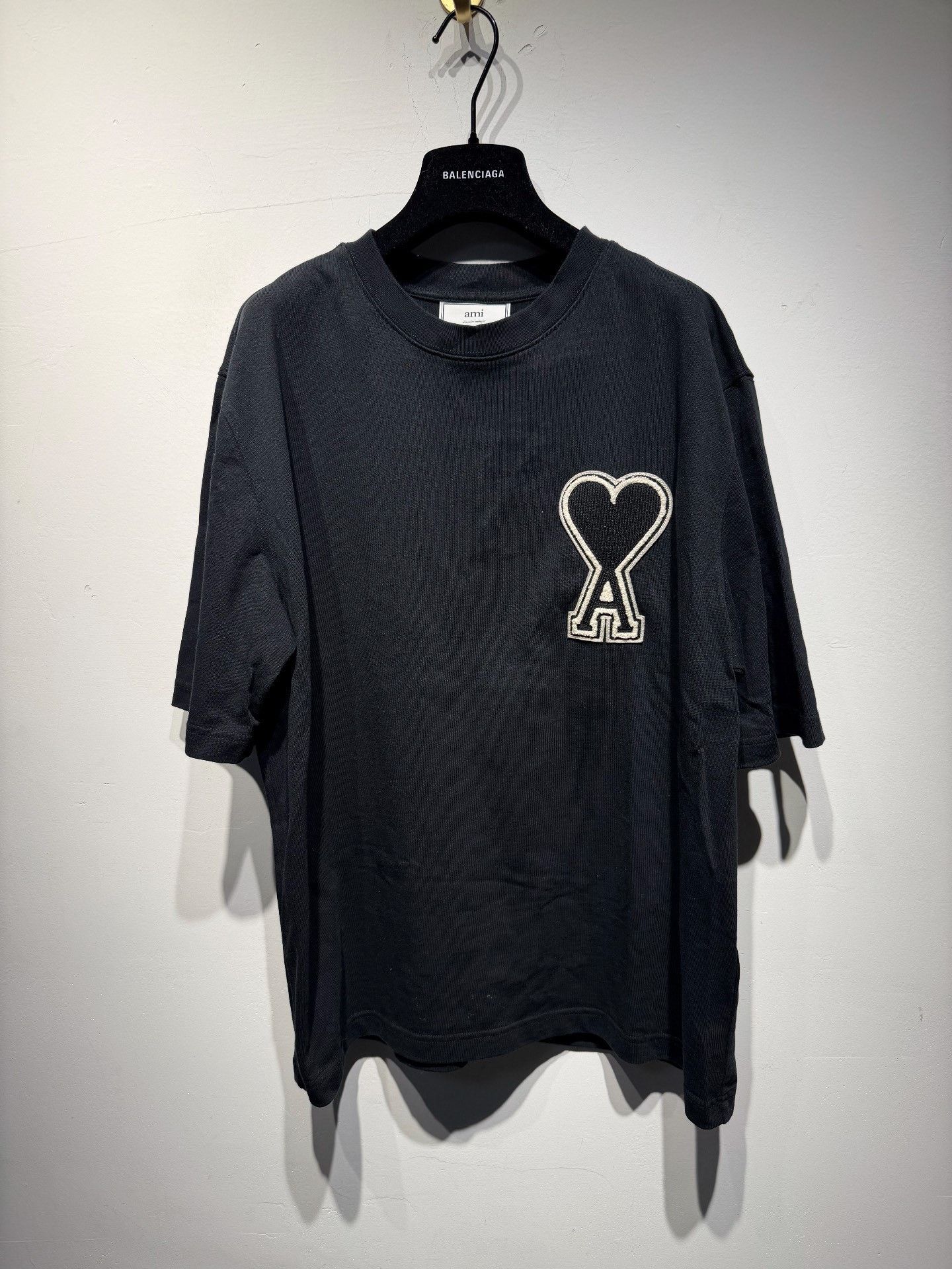 AMI Ami Retro Embroidered Black T-Shirt S Men Size US S / EU 44-46 / 1 - 1 Thumbnail