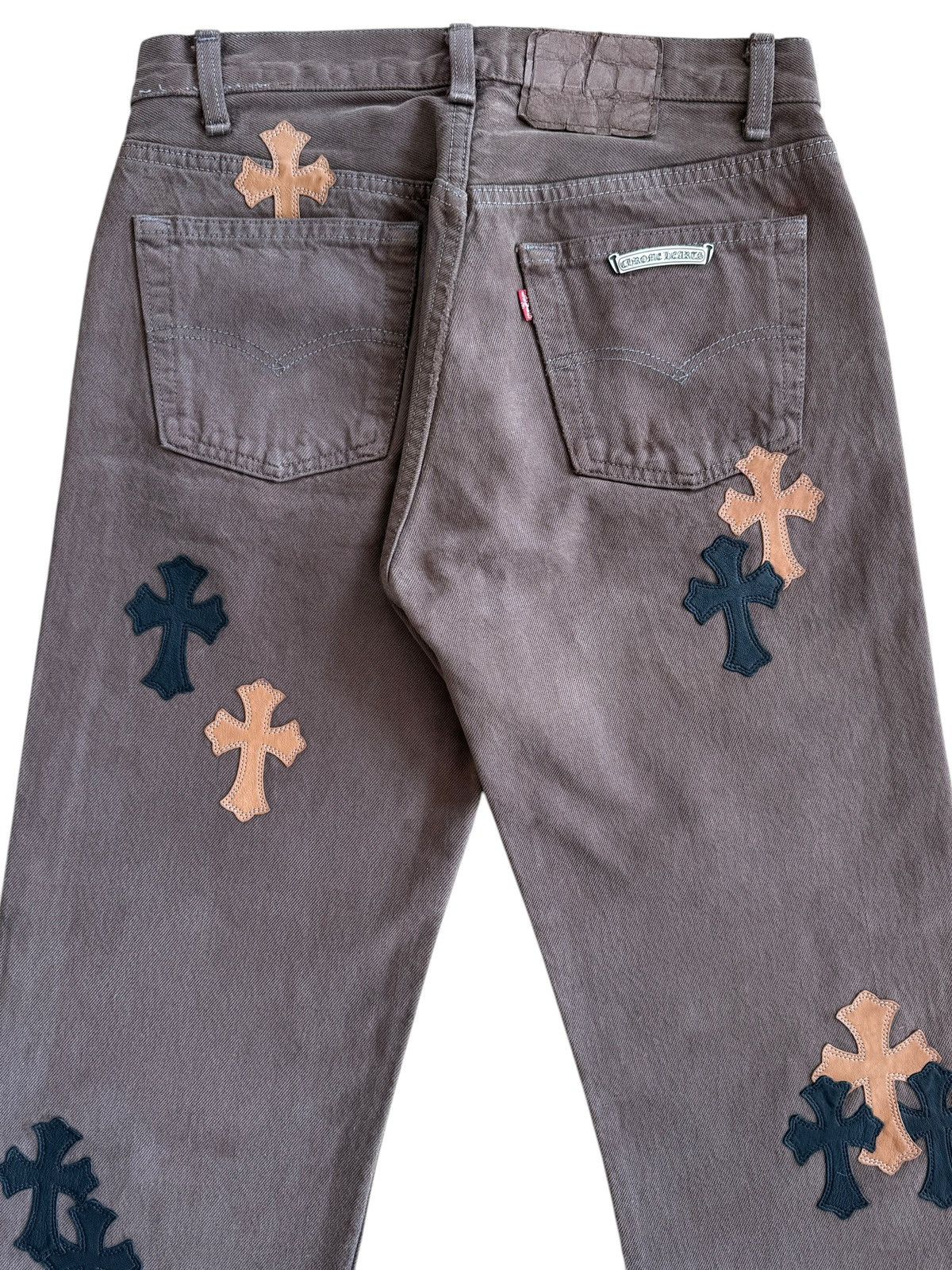 Chrome Hearts × Levi's OFFSET Personal Chrome Hearts Brown Levi’s Cross Patch Jeans Size US 29 - 8 Thumbnail