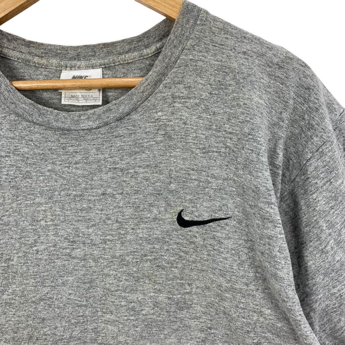 Nike Vintage 90’ NIKE SWOOSH Embroidered Logo Tee Shirt Size US M / EU 48-50 / 2 - 2 Thumbnail
