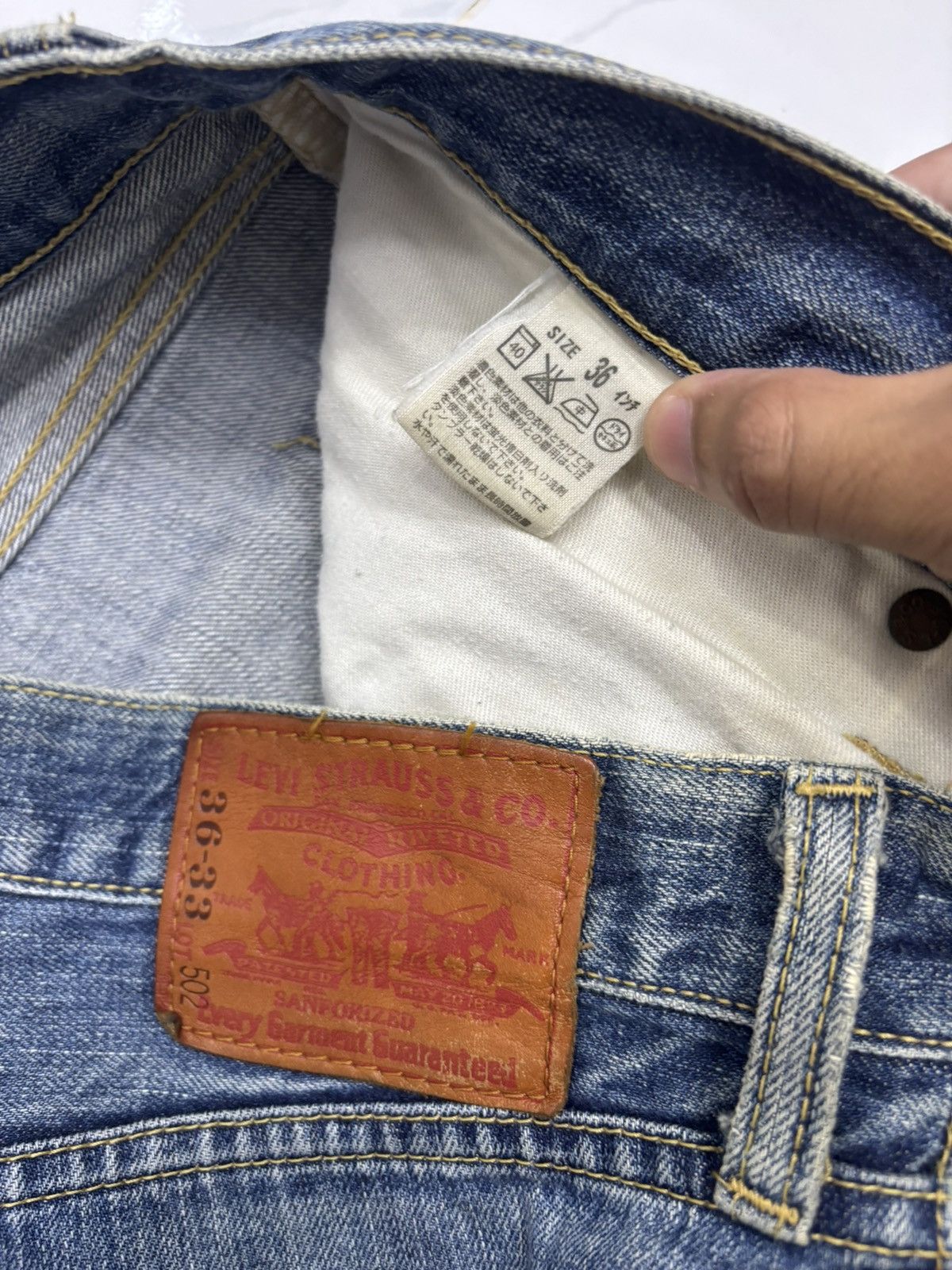 Levi's 🔥VINTAGE LEVIS 502 BAGGY DISTRESSED DENIM JEAN Size US 36 / EU 52 - 12 Thumbnail