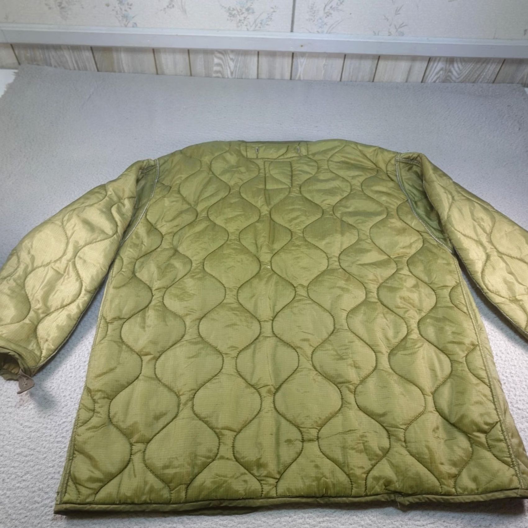 Vintage VINTAGE Gibraltar Industries Liner Extreme Cold Weather Parka Jacket Mens M Green Quilted Insulated Nylon Lined Military Army Style Size US M / EU 48-50 / 2 - 7 Thumbnail
