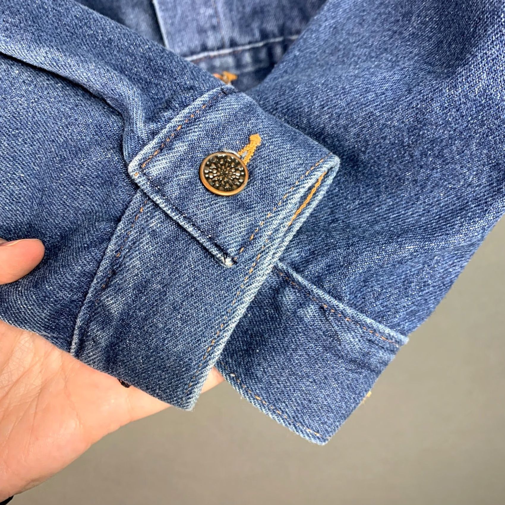 JCPenney VINTAGE JcPenney Denim Jean Button Jacket Shirt Medium 44 Blue 1980s Mens Womens Boys Girls Size US 31 - 5 Thumbnail