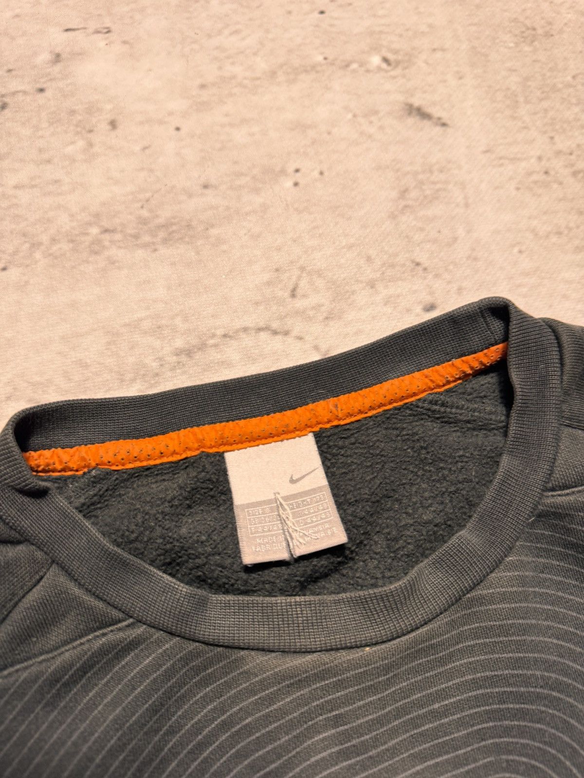 Nike × Vintage NIKE SHOX VINTAGE CENTER LOGO OVERSIZE BOXY SWEATSHIRT Size US S / EU 44-46 / 1 - 5 Thumbnail