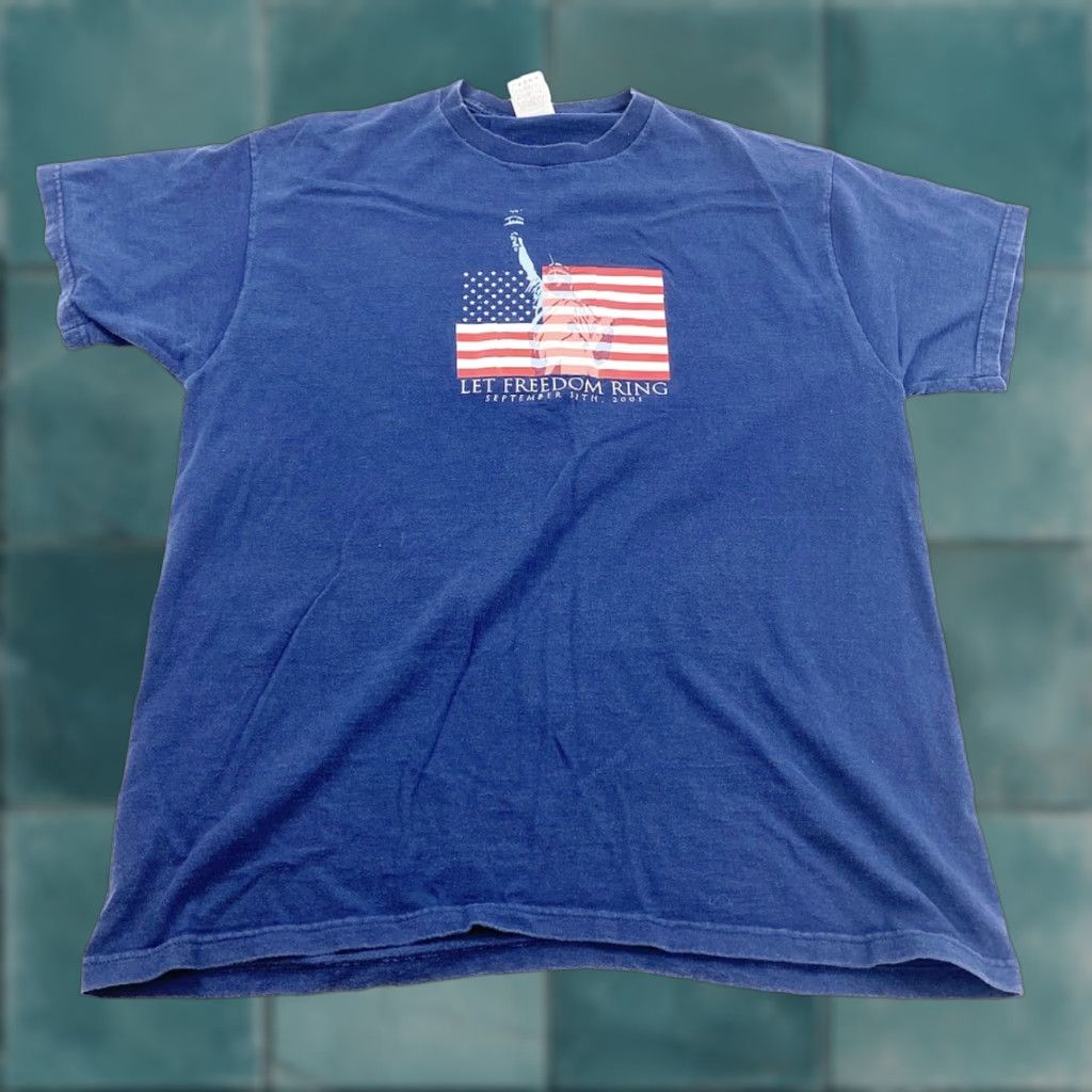 Fruit Of The Loom VINTAGE Let Freedom Ring September 11 T Shirt Mens XL Blue Statue Of Liberty USA 911 Mens Size US XL / EU 56 / 4 - 1 Thumbnail