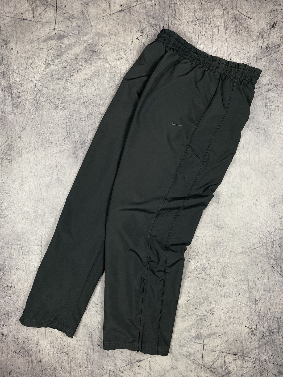 Nike × Vintage Vintage 00s Nike swoosh y2k nylon drill track pants Size US 35 - 2 Thumbnail