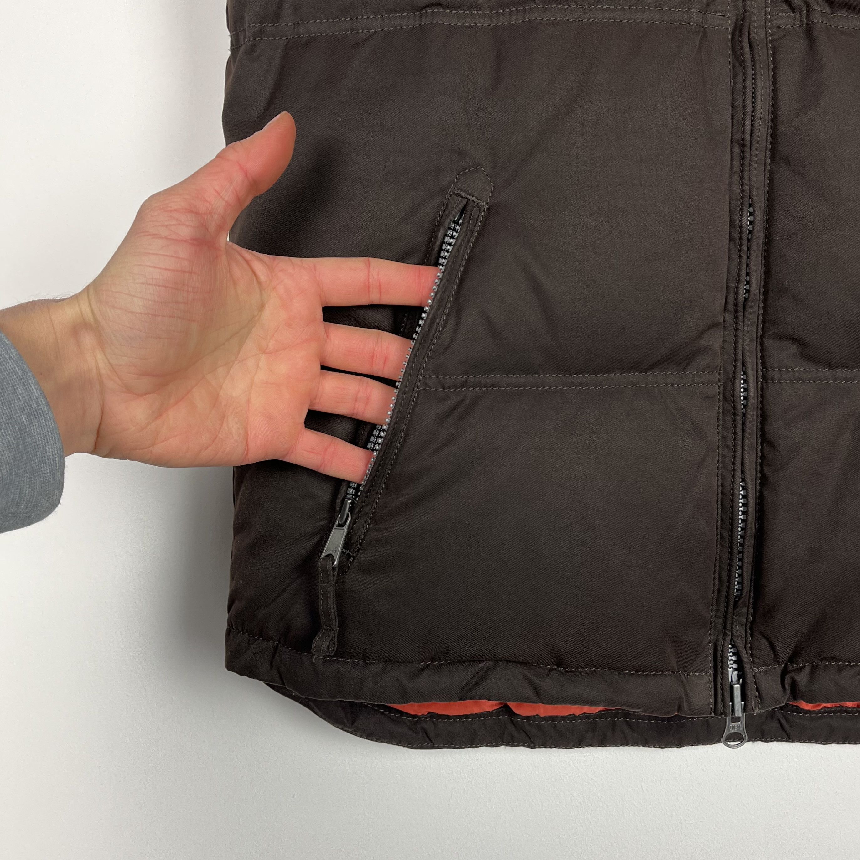 Napapijri Vintage Napapijri Brown Full Zip Down Gilet Jacket Size US M / EU 48-50 / 2 - 20 Thumbnail