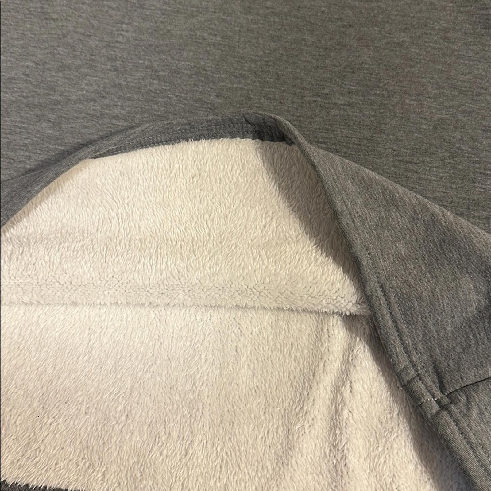Other Cellabie XL Gray V-Neck Long Sleeve Top Fleece Lined NWOT Size XL / US 12-14 / IT 48-50 - 3 Thumbnail