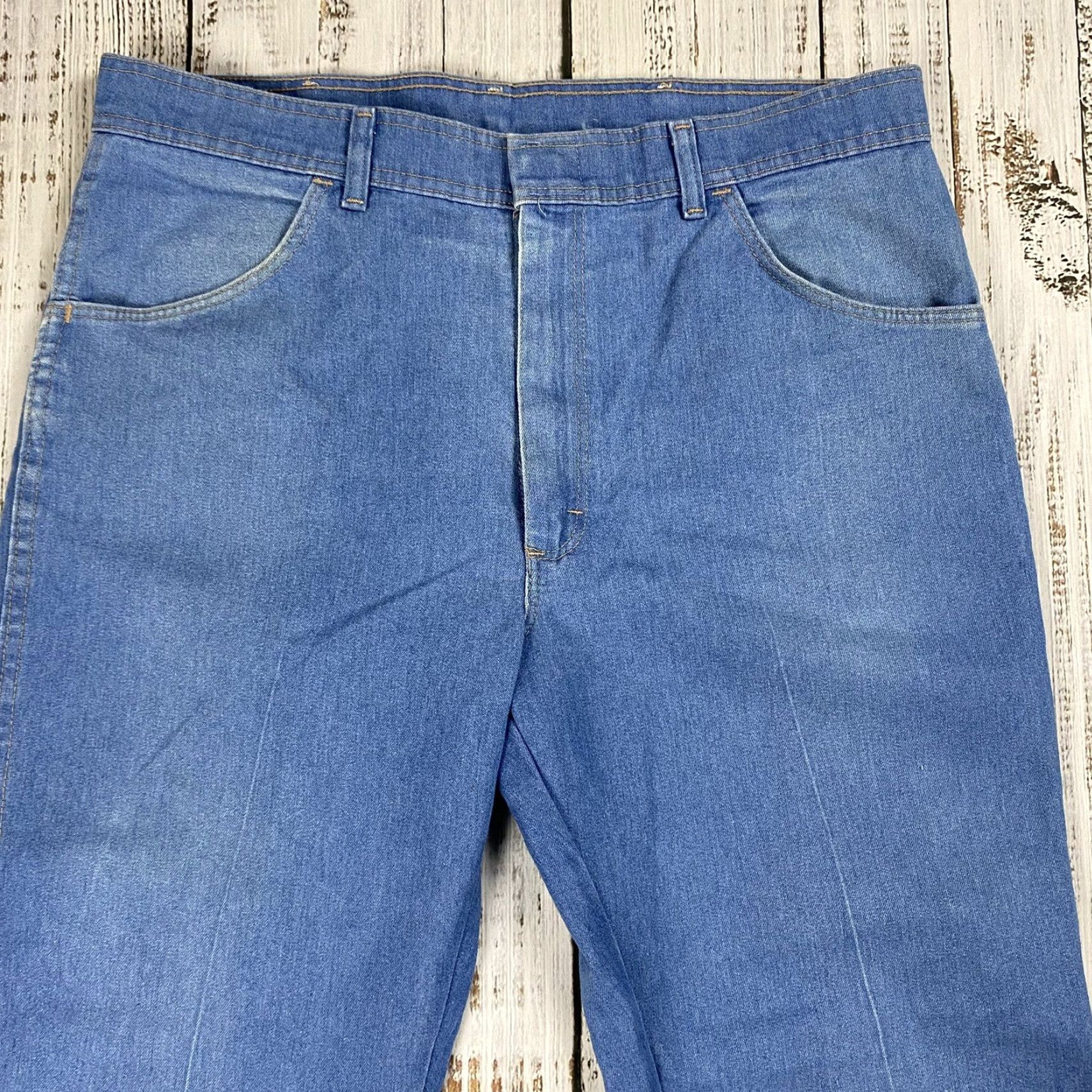 Wrangler Vintage Wrangler Men’s Jeans 36x29 Light Wash Blue Comfort Fit Straight Leg Denim Carhartt Size US 36 / EU 52 - 2 Thumbnail