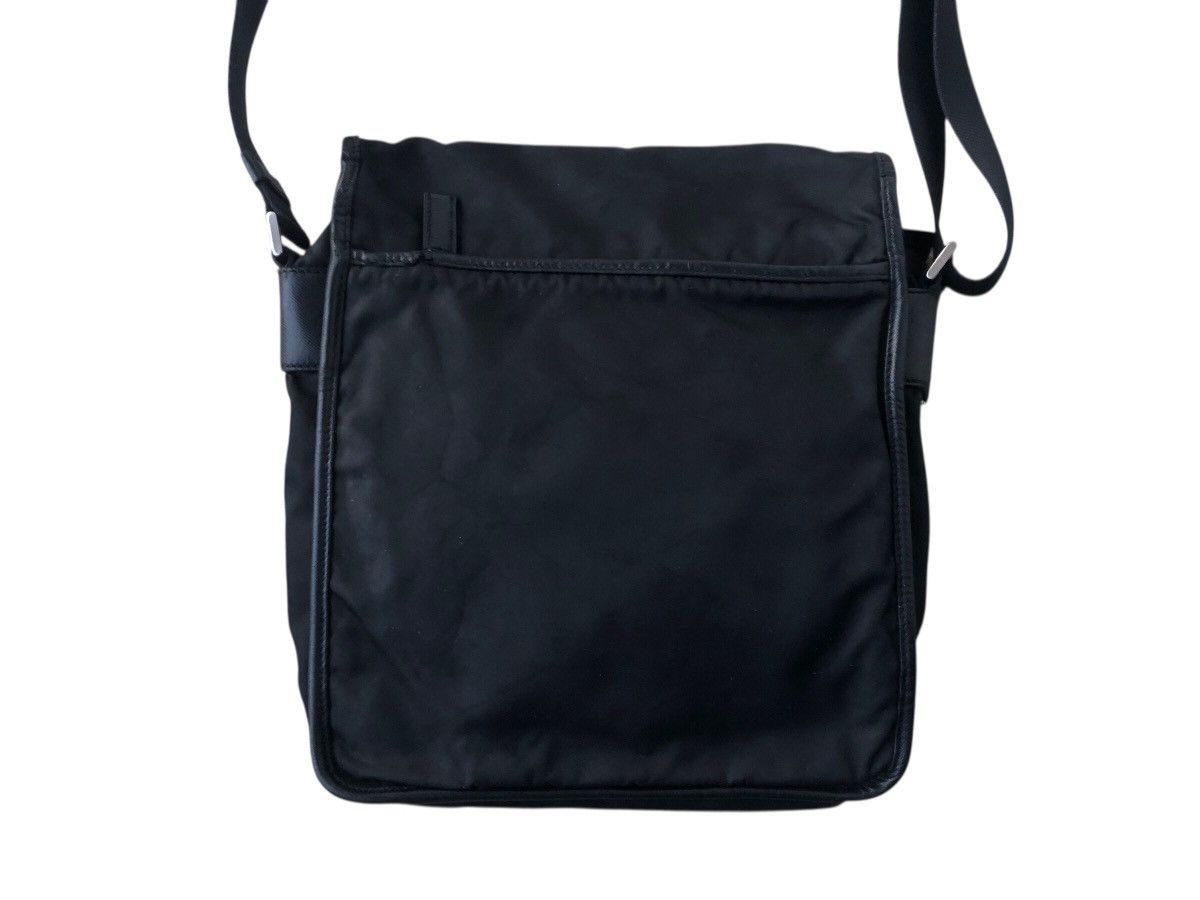 Prada 💯Authentic PRADA Tessuto Nylon Messenger Crossbody Bag Black Size ONE SIZE - 4 Thumbnail