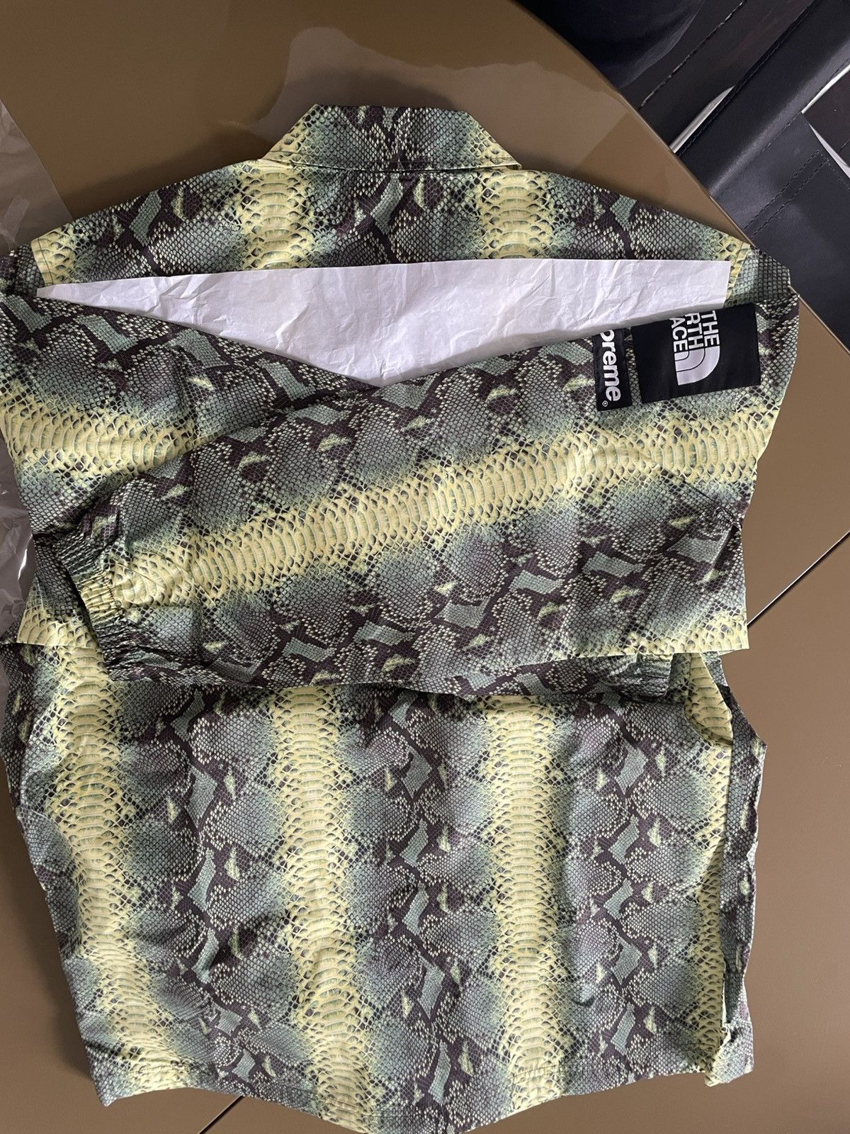 Supreme × The North Face Supreme x North face green snake jacket Size US XL / EU 56 / 4 - 6 Thumbnail