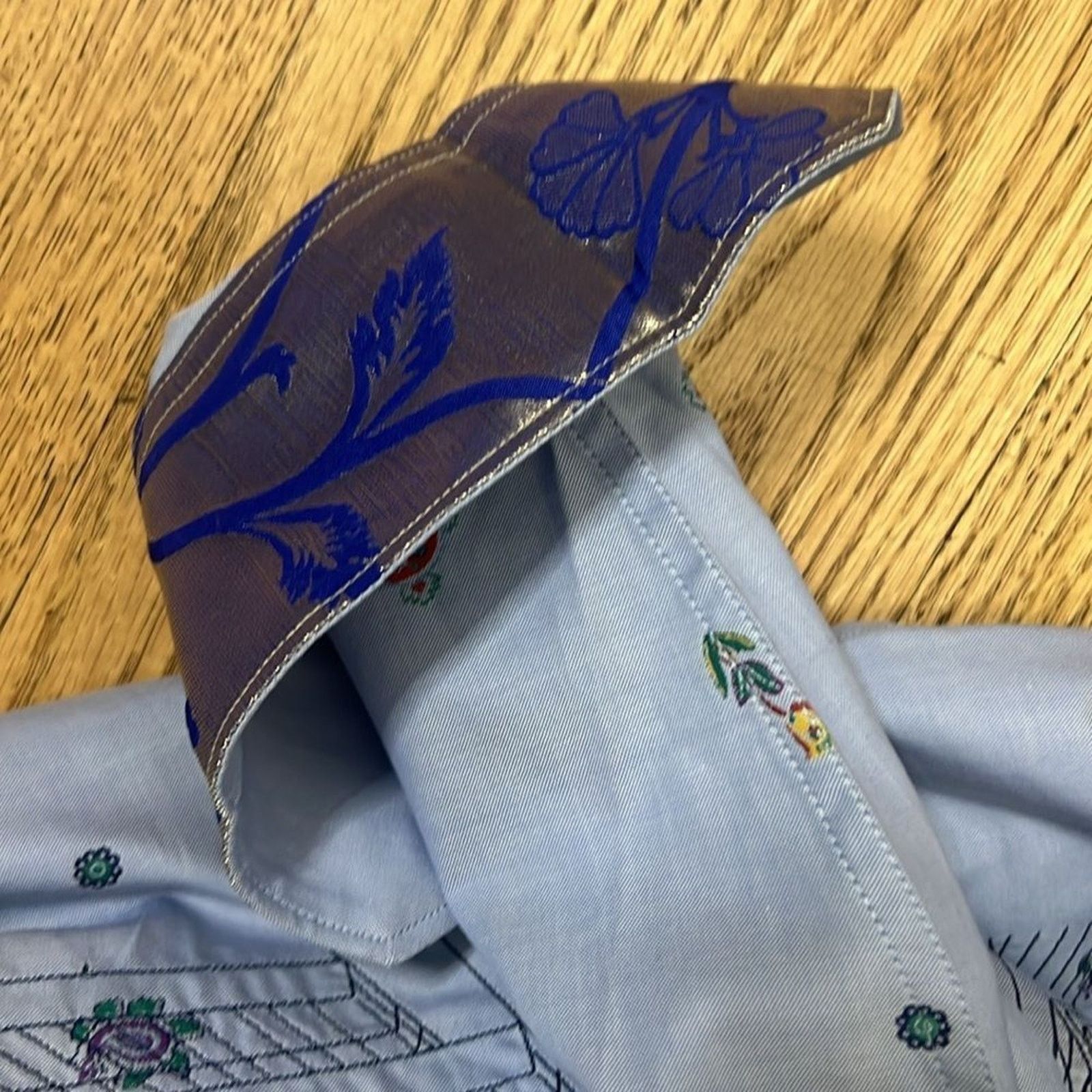 Robert Graham ROBERT GRAHAM NWT MULTI LIMITED EDITION DRESS SHIRT SIZE M‎ Size US M / EU 48-50 / 2 - 14 Thumbnail